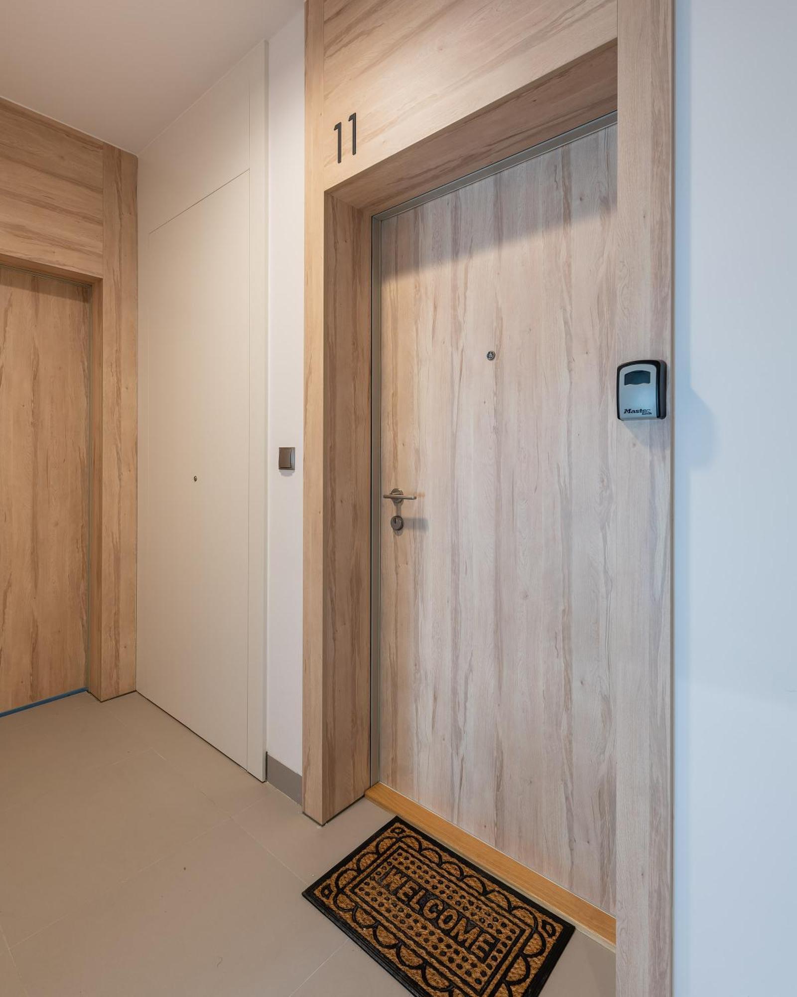 Airport Okecie Cybernetyki Apartment *