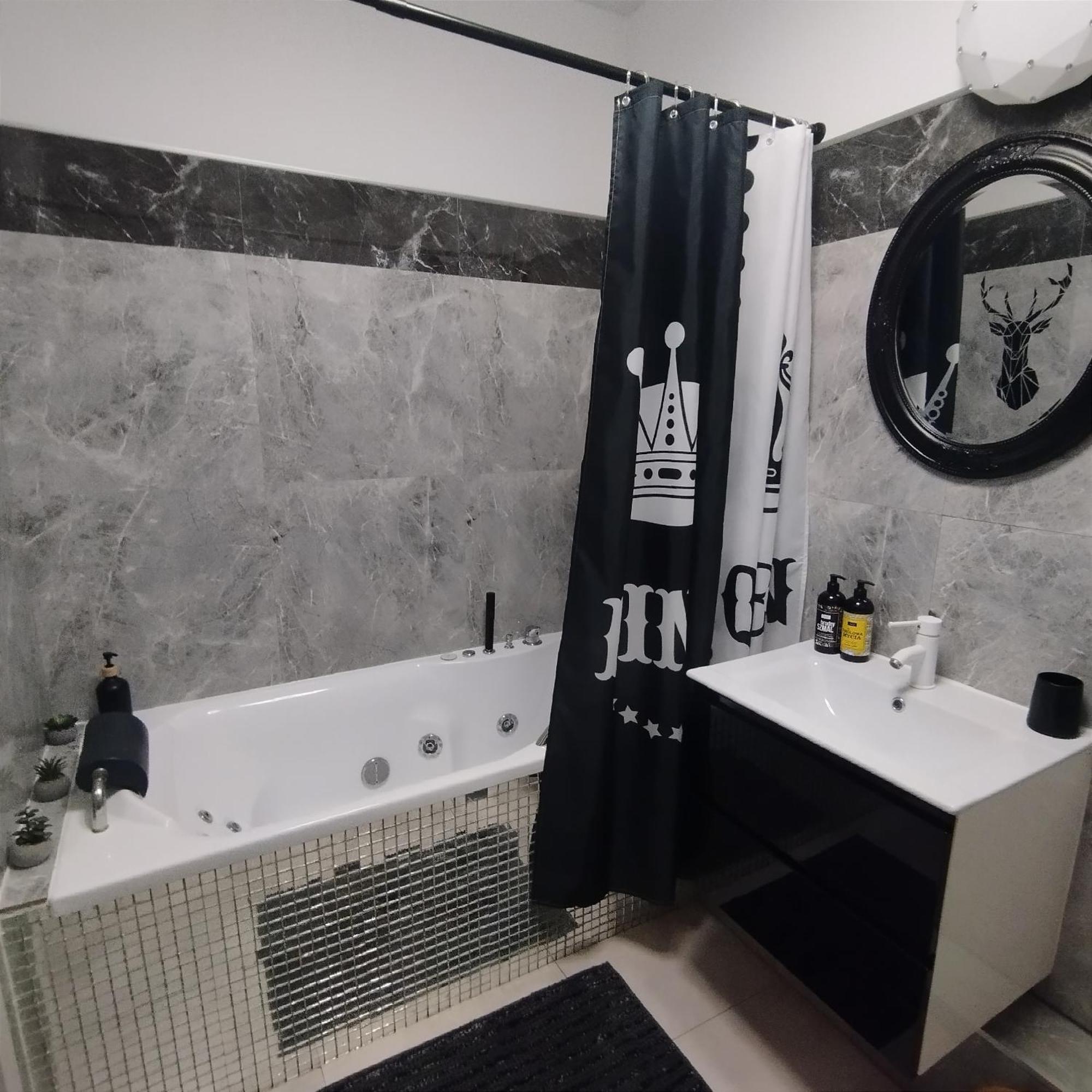 King & Queen Apartment Warsaw