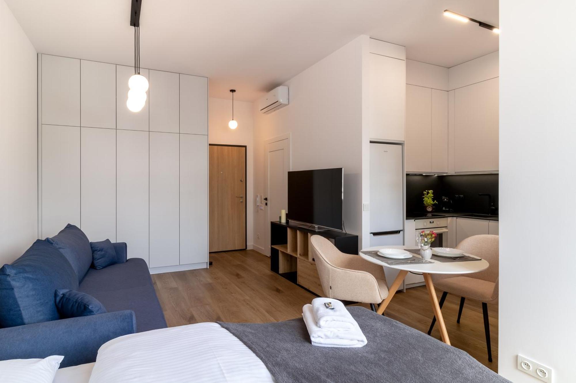 Bright And Cozy In The Business Center Zdziechowskiego Apartment Warsaw