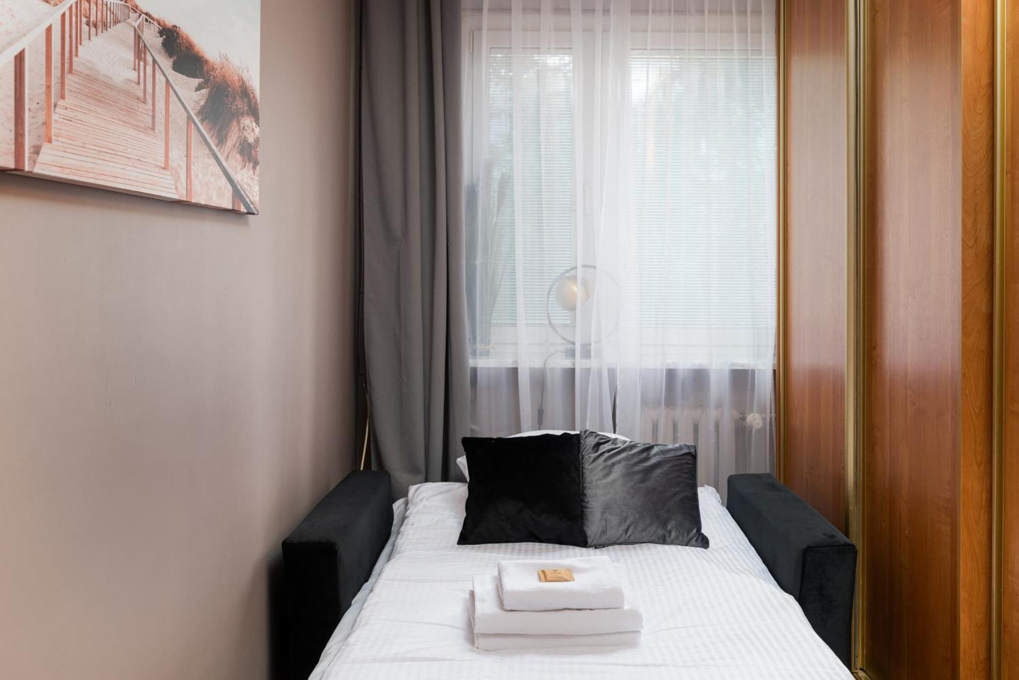 Apartment Metro Natolin Comfort Warsaw