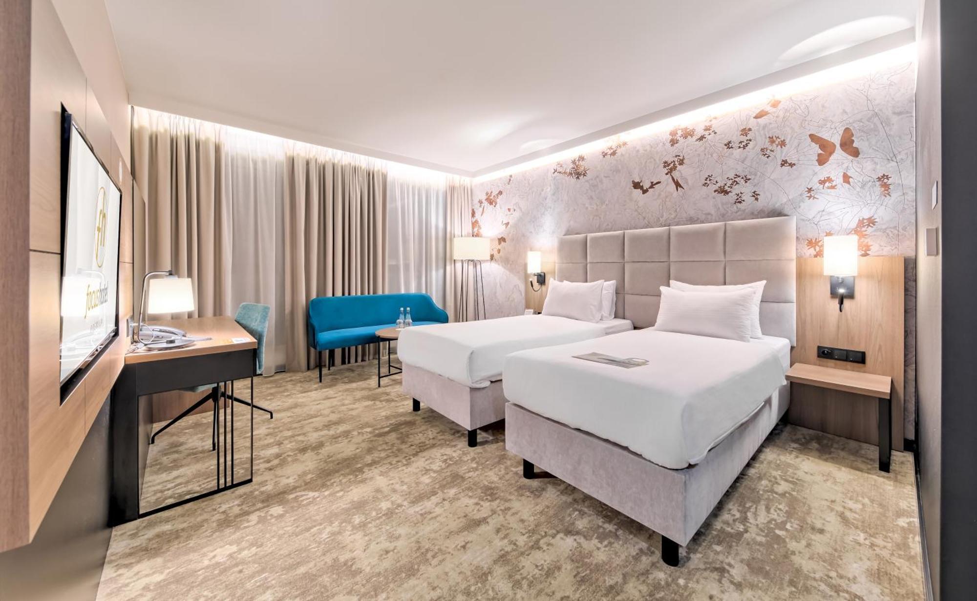 Focus Premium Khách sạn 4*