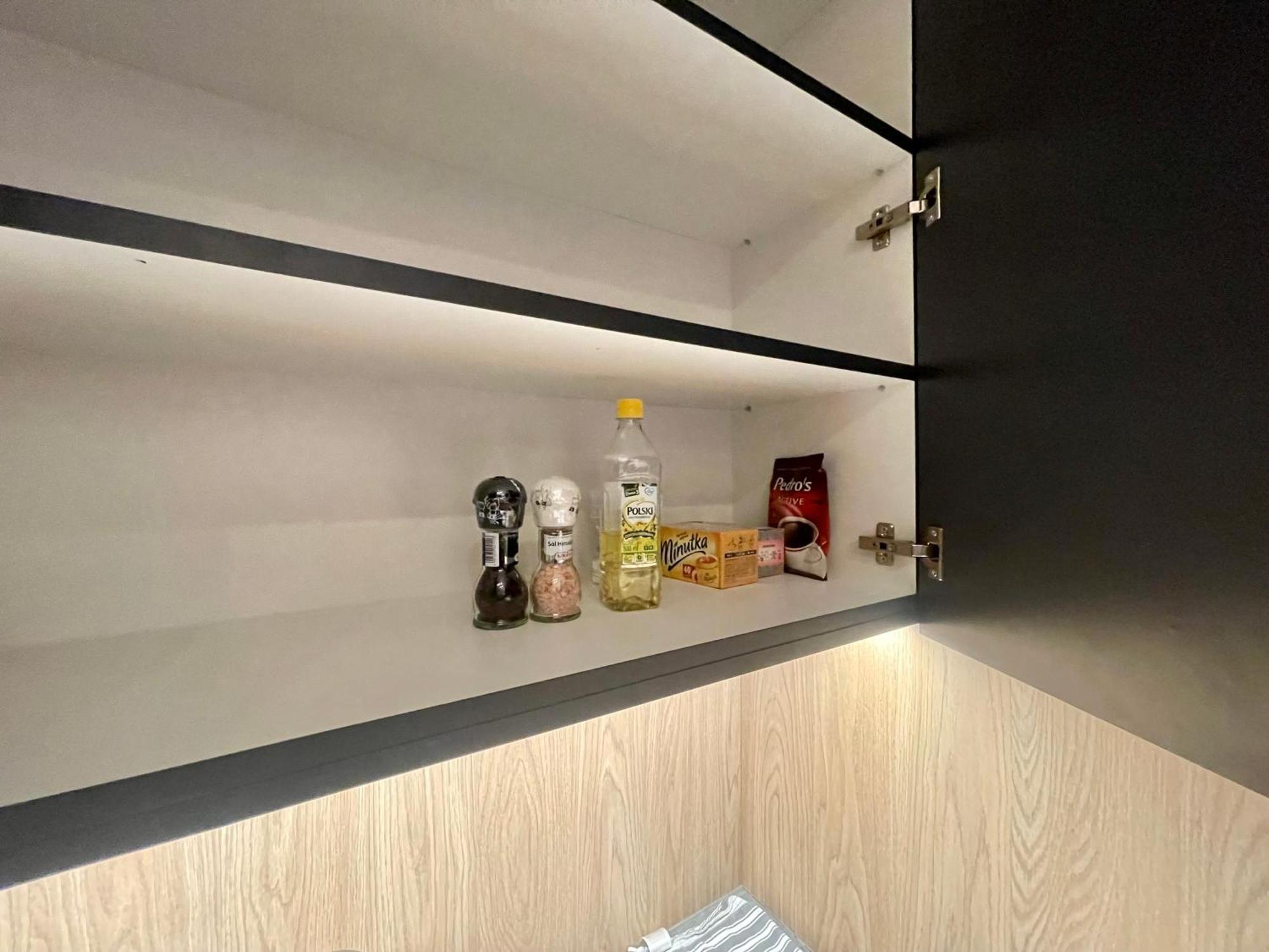 Apartamento Time&house Pileckiego Przy Centrum Onkologi I Klinice Novum Apartament Na Wylacznosc Pokoj,sypialnia,lozko, Lazienka,kuchnia