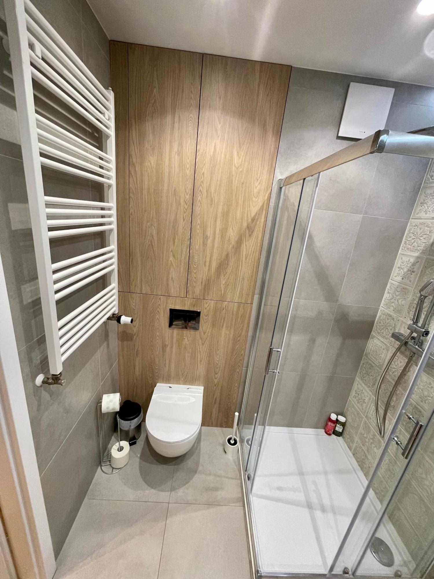 Apartamento Time&house Pileckiego Przy Centrum Onkologi I Klinice Novum Apartament Na Wylacznosc Pokoj,sypialnia,lozko, Lazienka,kuchnia Varsóvia
