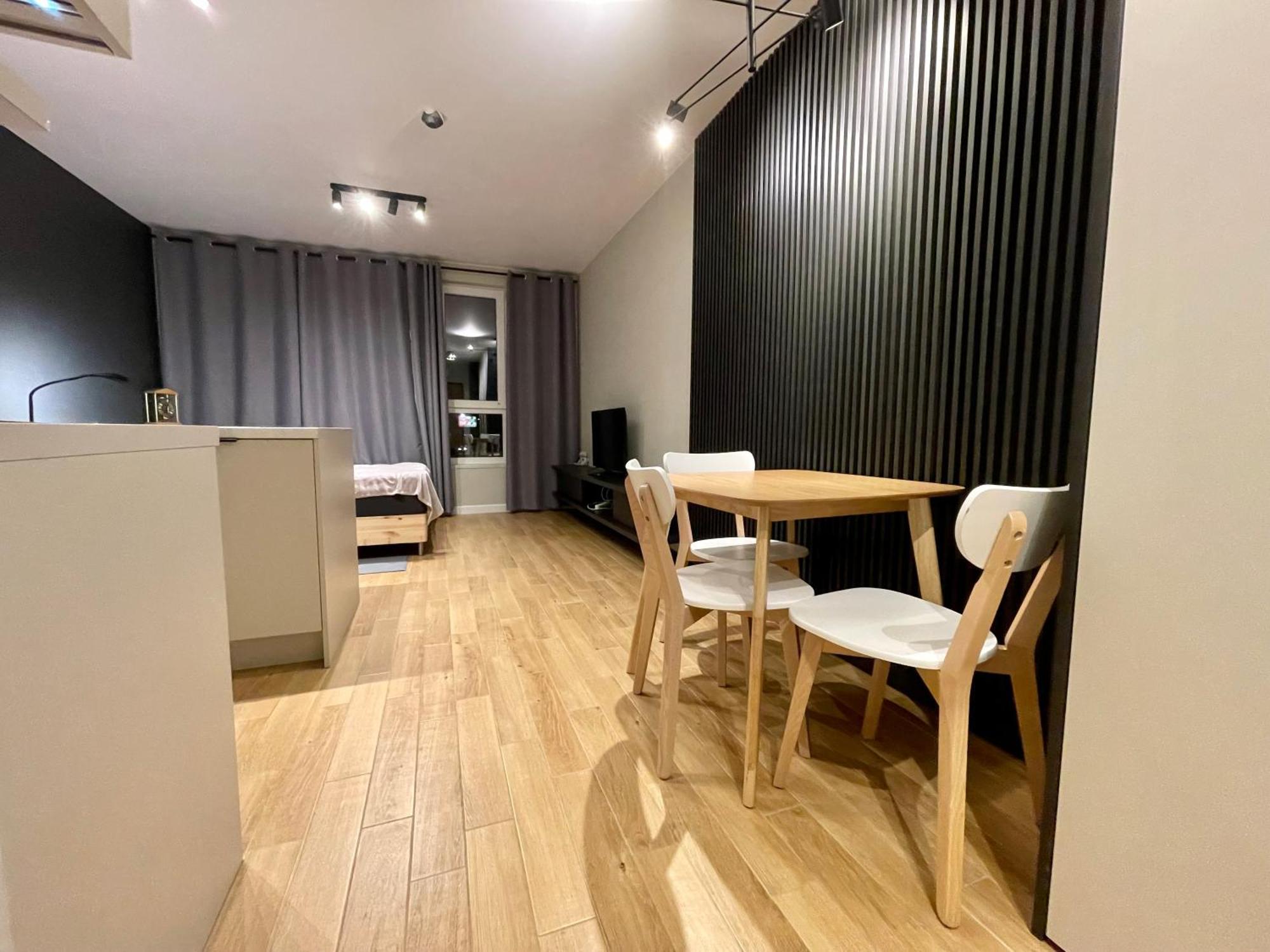 Time&house Pileckiego Przy Centrum Onkologi I Klinice Novum Apartament Na Wylacznosc Pokoj,sypialnia,lozko, Lazienka,kuchnia Varsóvia