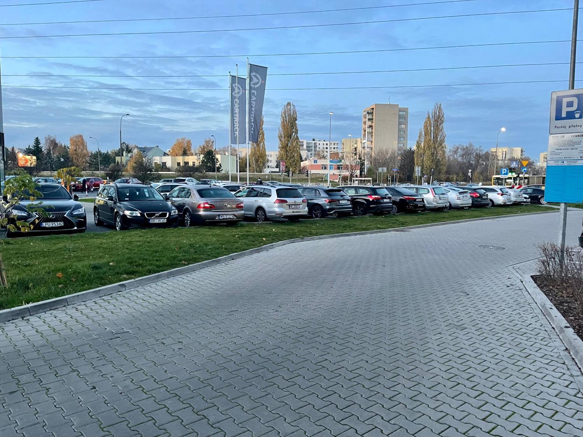 Apartamento Time&house Pileckiego Przy Centrum Onkologi I Klinice Novum Apartament Na Wylacznosc Pokoj,sypialnia,lozko, Lazienka,kuchnia
