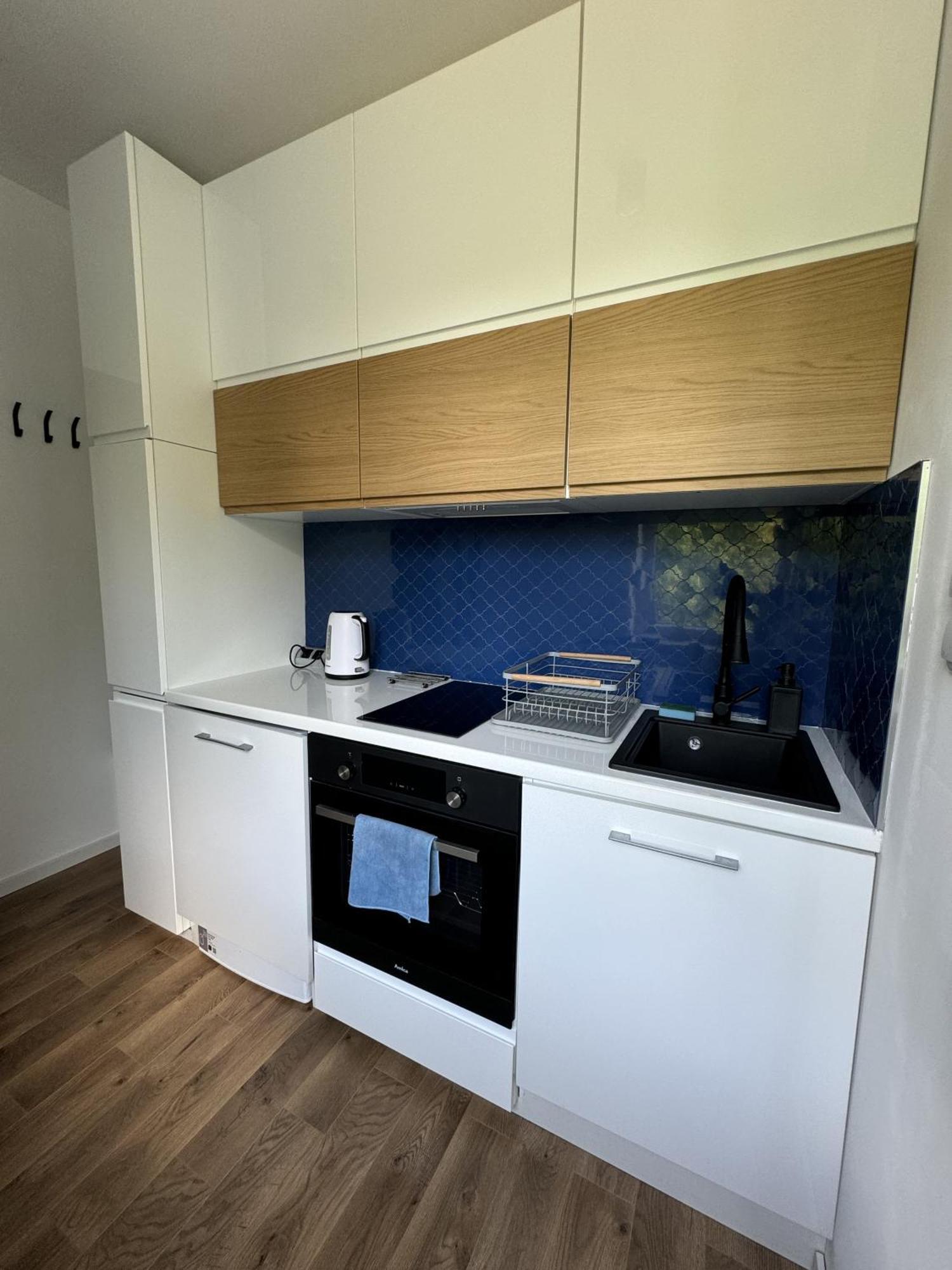 Apartment White House 1