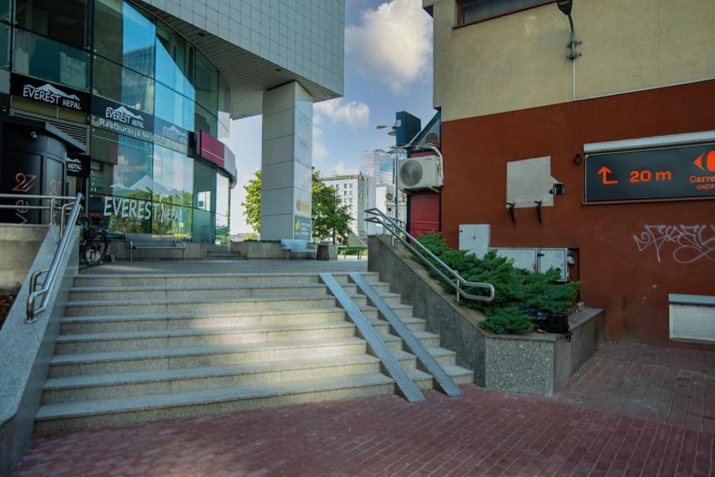 Colourful Space, So * Warsaw