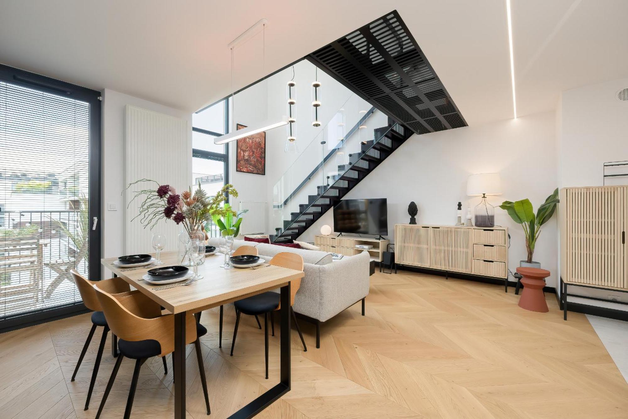 Ekskluzywny Z Antresola By Renters Prestige Apartment Warsaw
