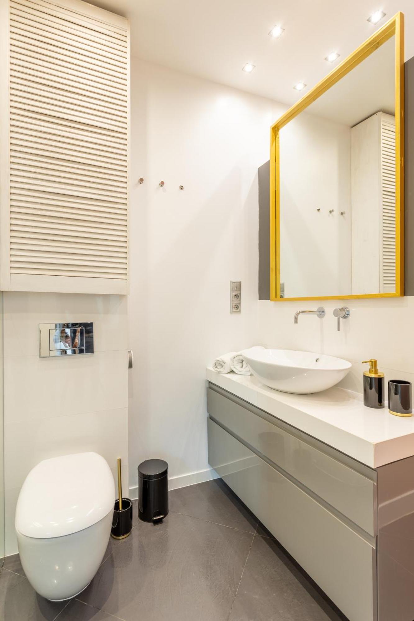 Close-golden - City Center - Zurawia Apartament Warszawa
