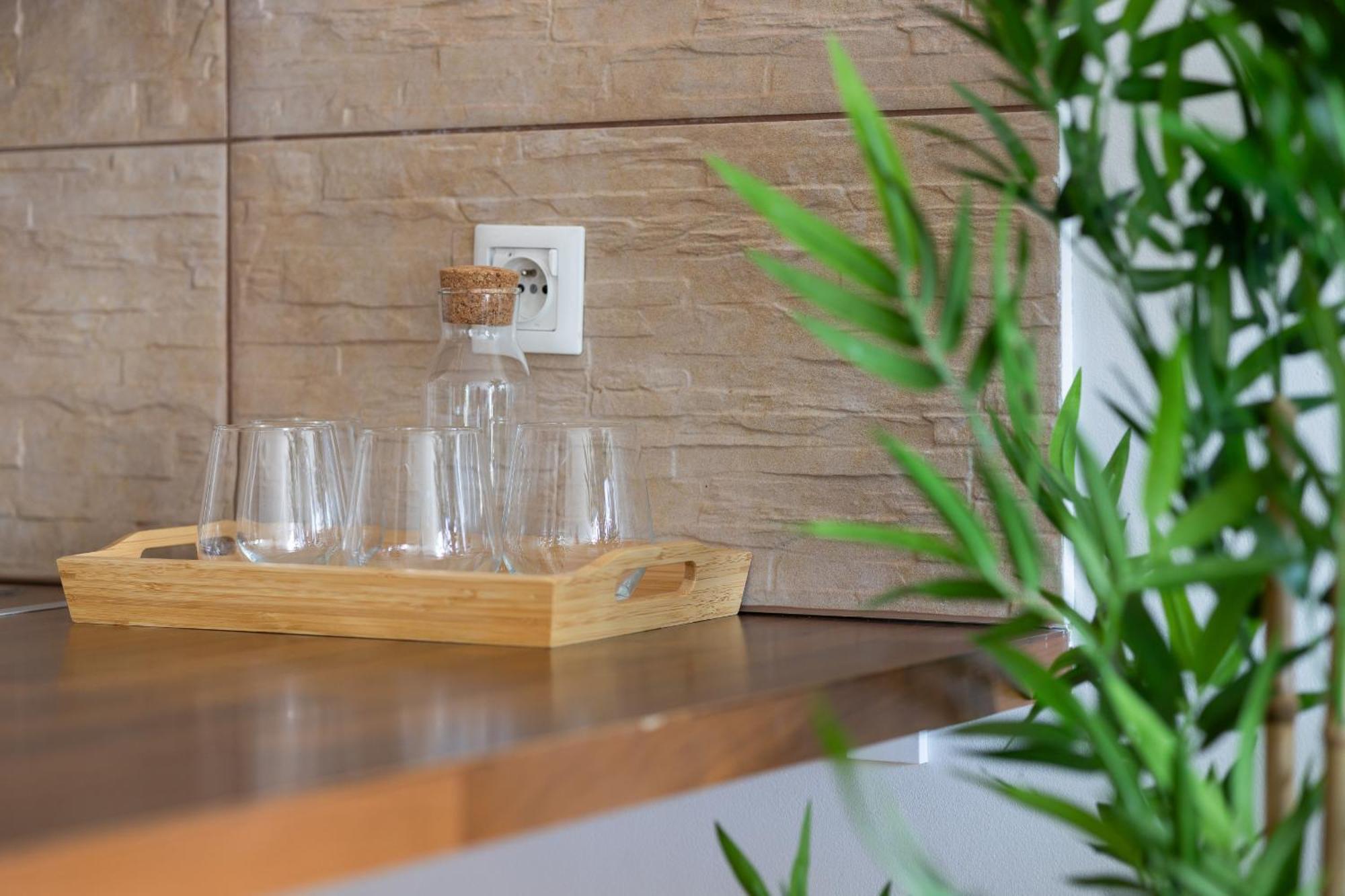 Apartment Spacious With Parking And Balcony By Renters Warsaw