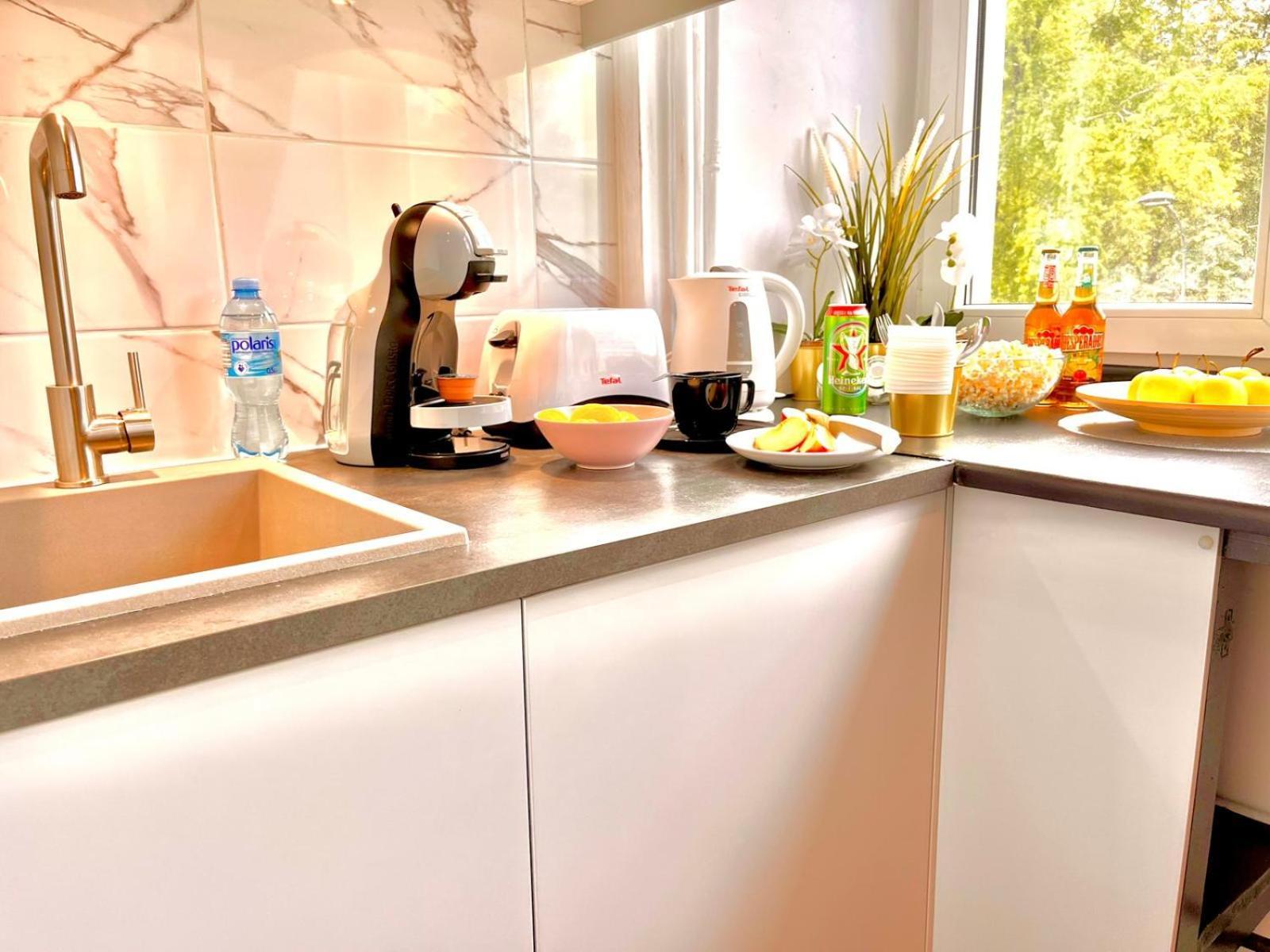 Petit 1 Bed Center Apartment