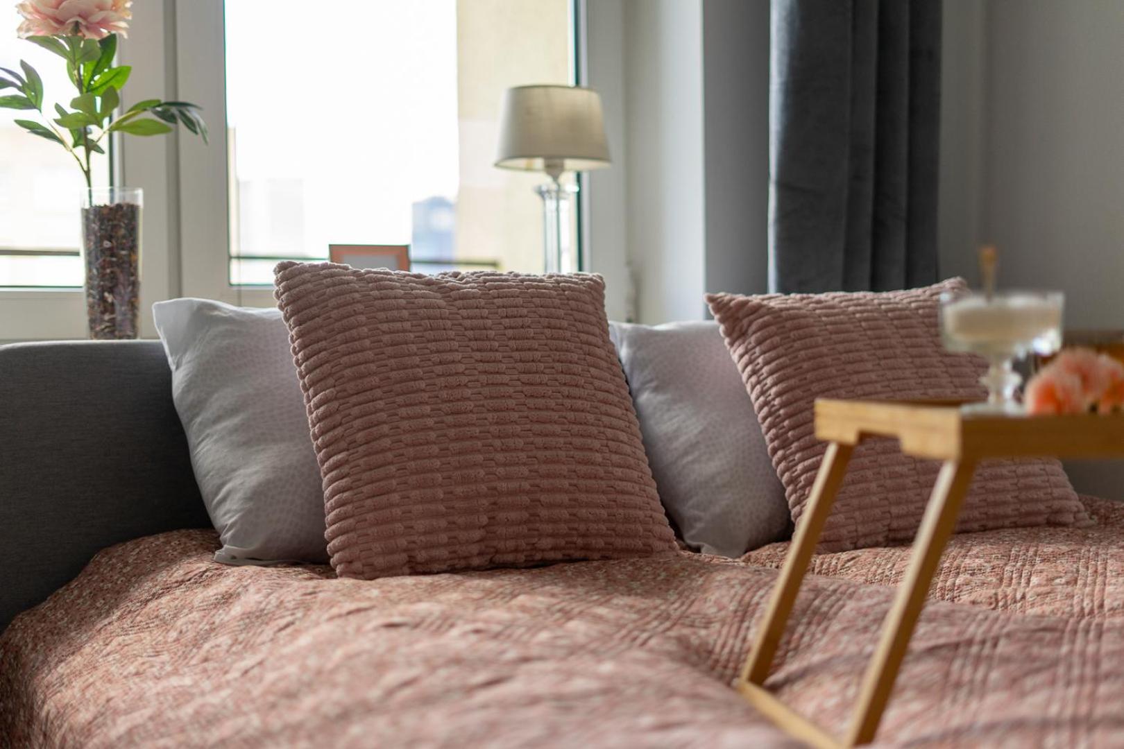 - 9th Floor, Balcony, Tram&bus - By Rentujemy Apartament *