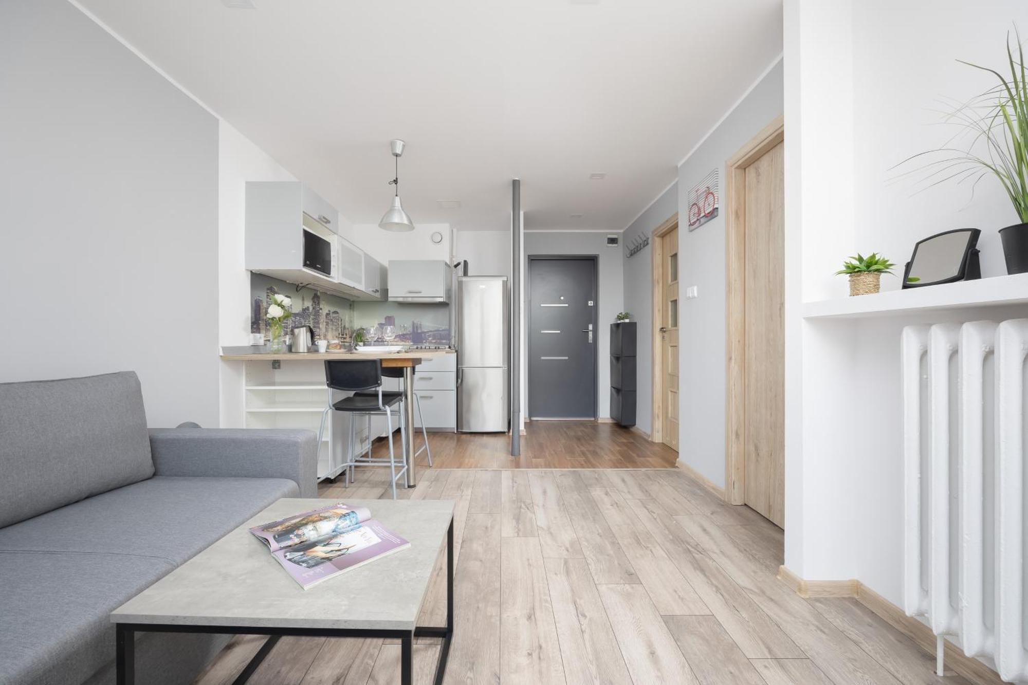Comfort & Style Center By Renters * Warsaw