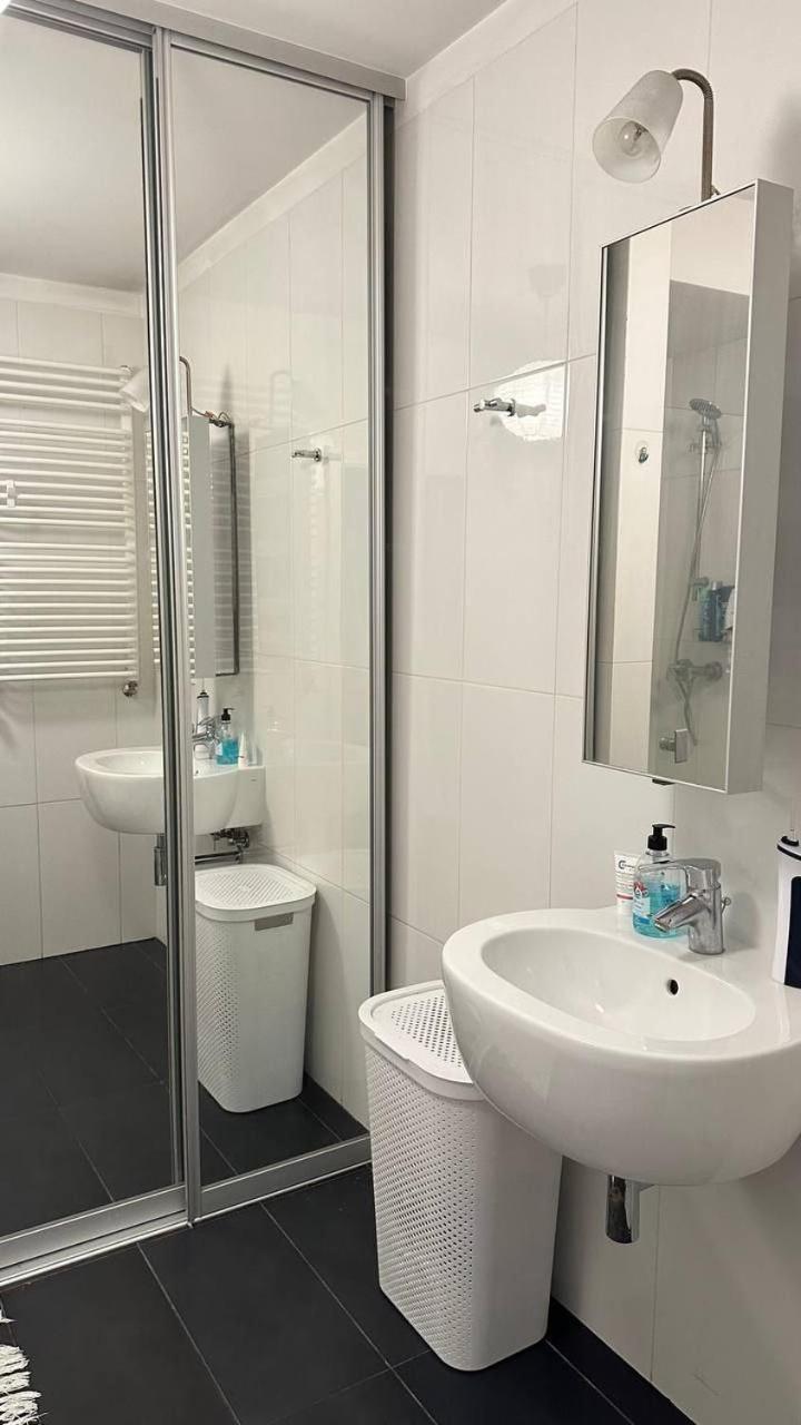 Apartment 55 M2 12 Minutes To The Center *