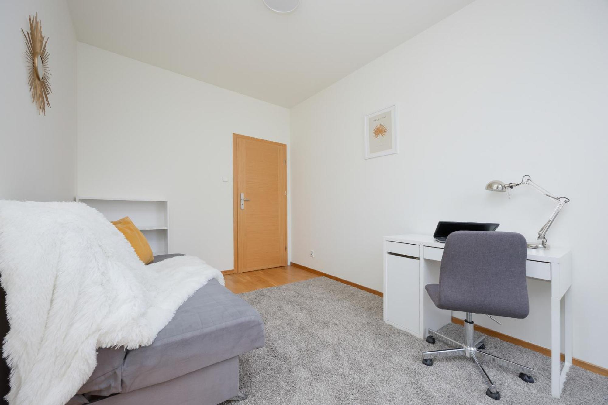Wyjatkowy Z 3 Sypialniami I Balkonem By Renters Apartament *