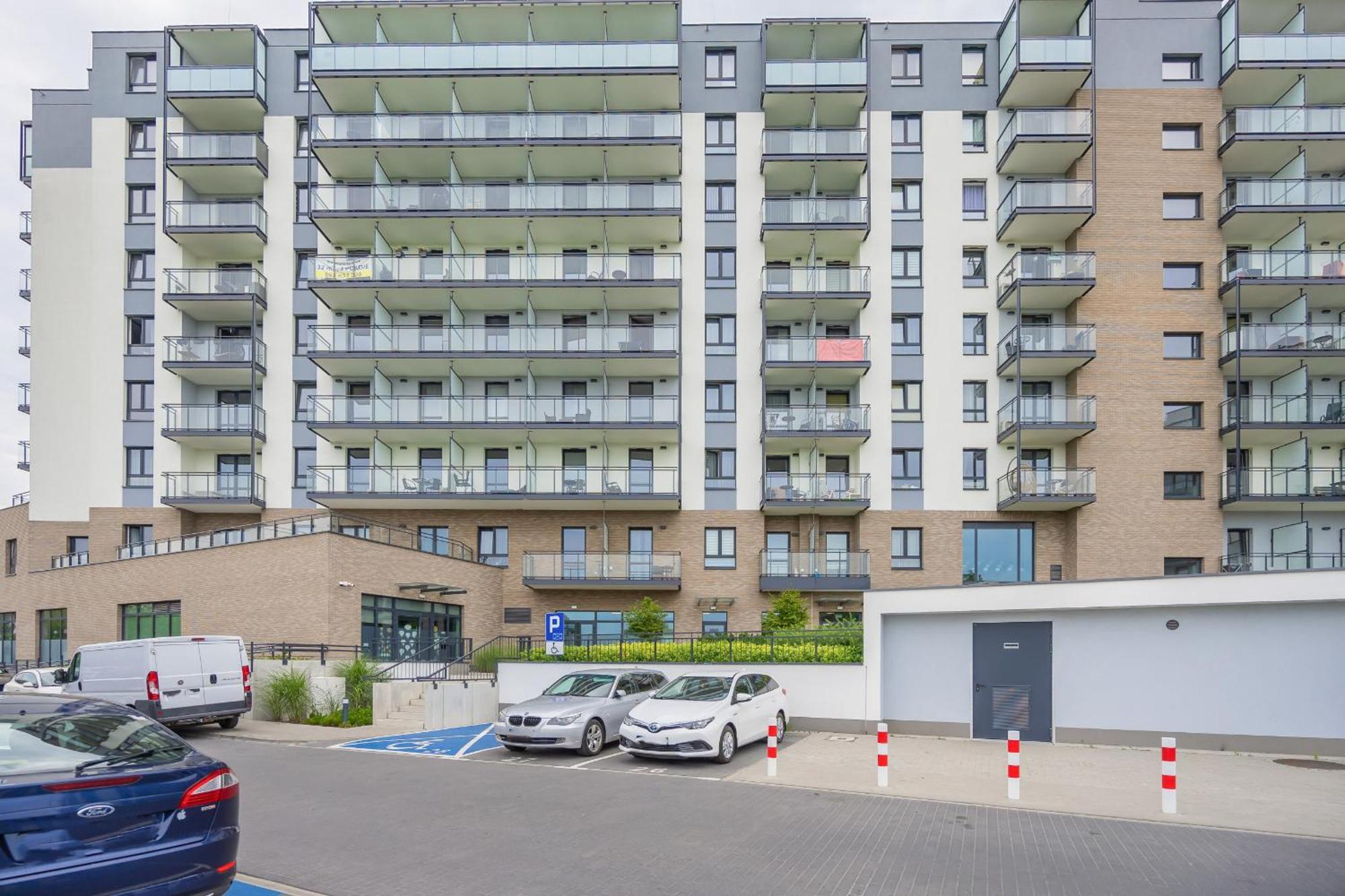 Modern Studio With Balcony By Rent Like Apartamento Varsóvia