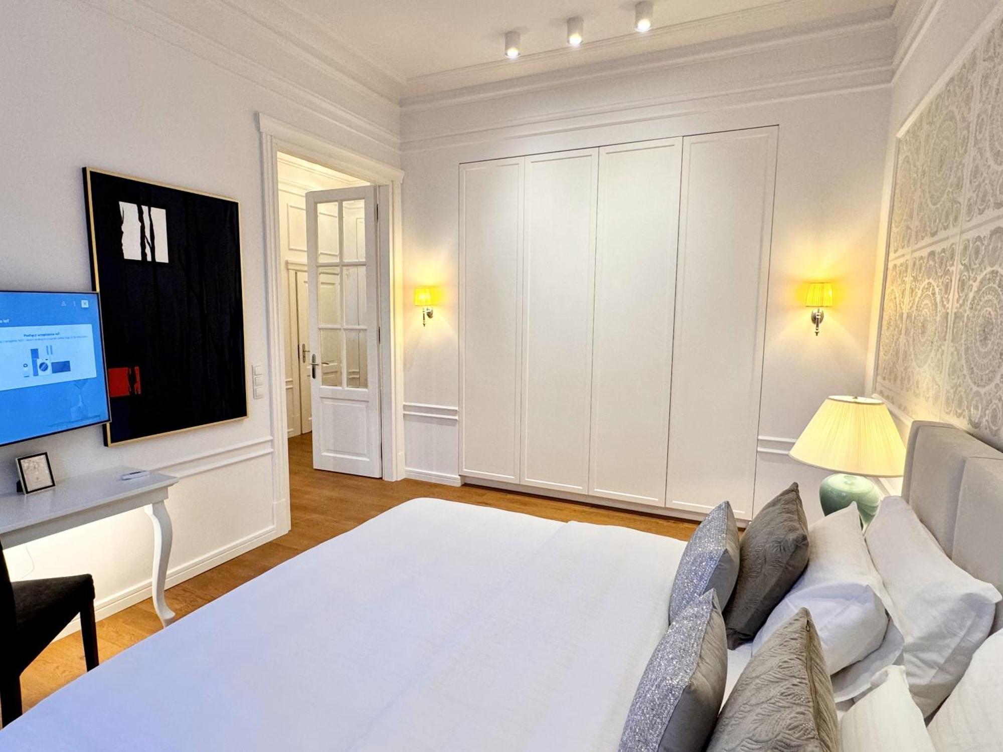 Aparthotel Mondrian Luxury Suites & Apartments Old Town