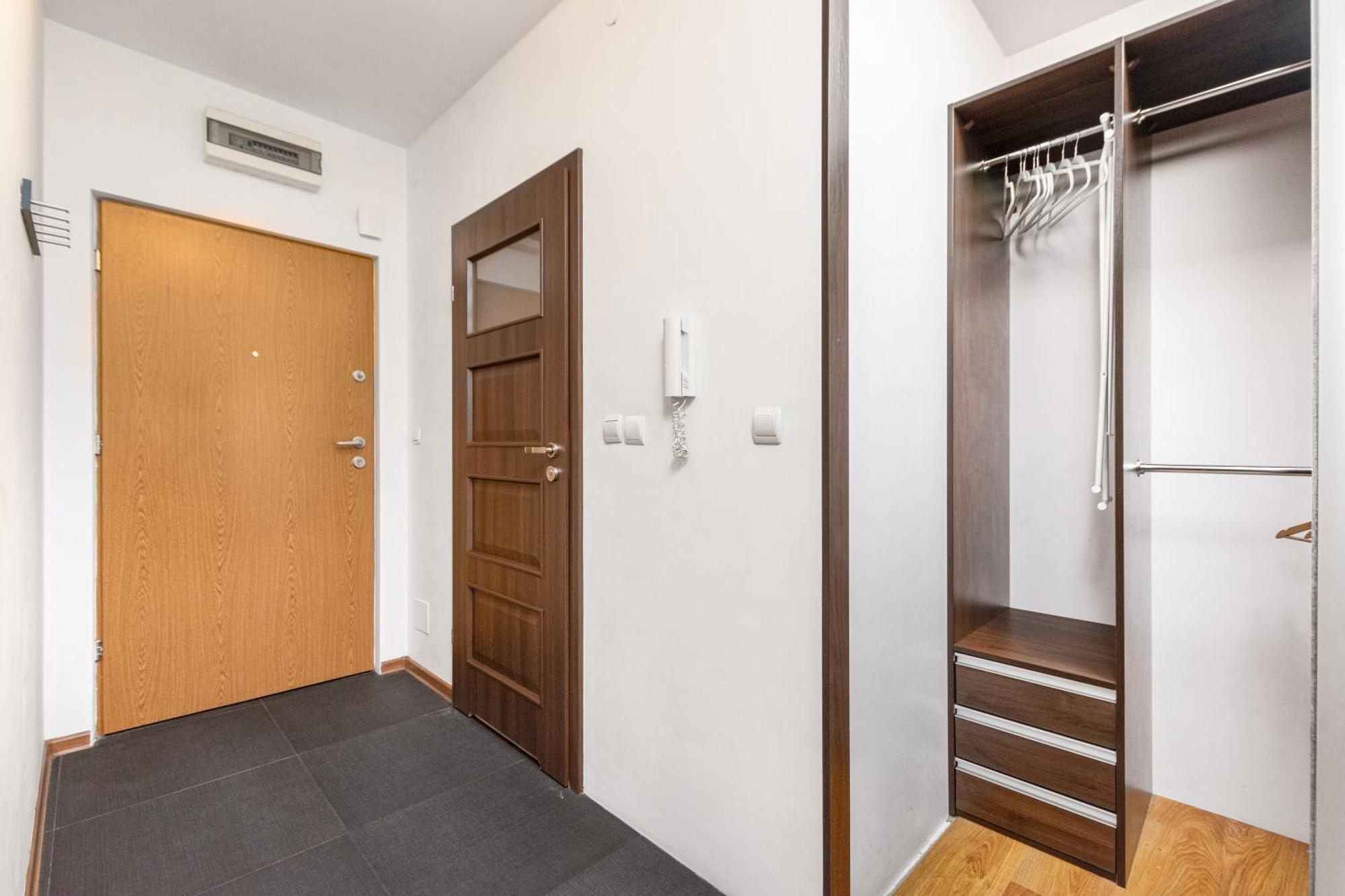 Mokotow -basen- Apartment