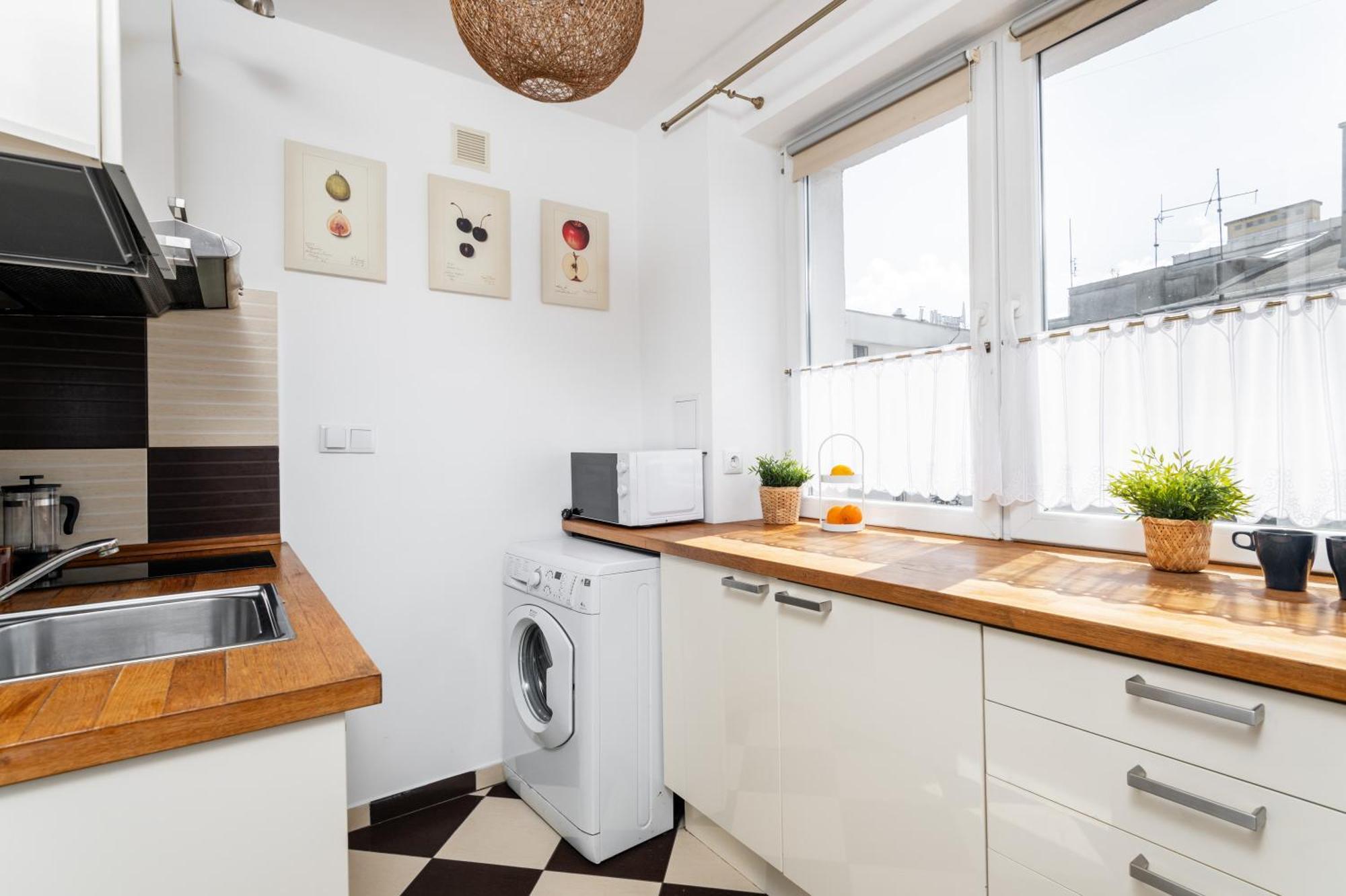 Superapart Kilinskiego 3, Cozy Urban Retreat, Perfect For Couples Apartment Warsaw