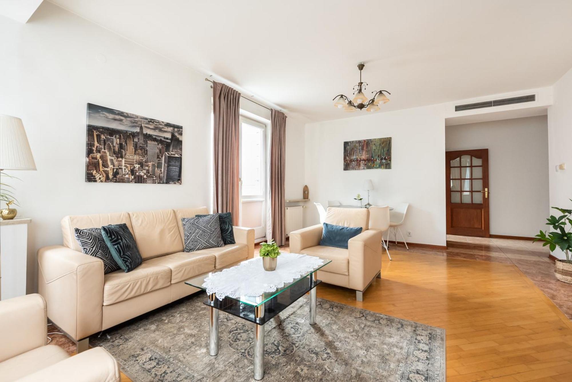 Wola Norblin Spacious Apartment *