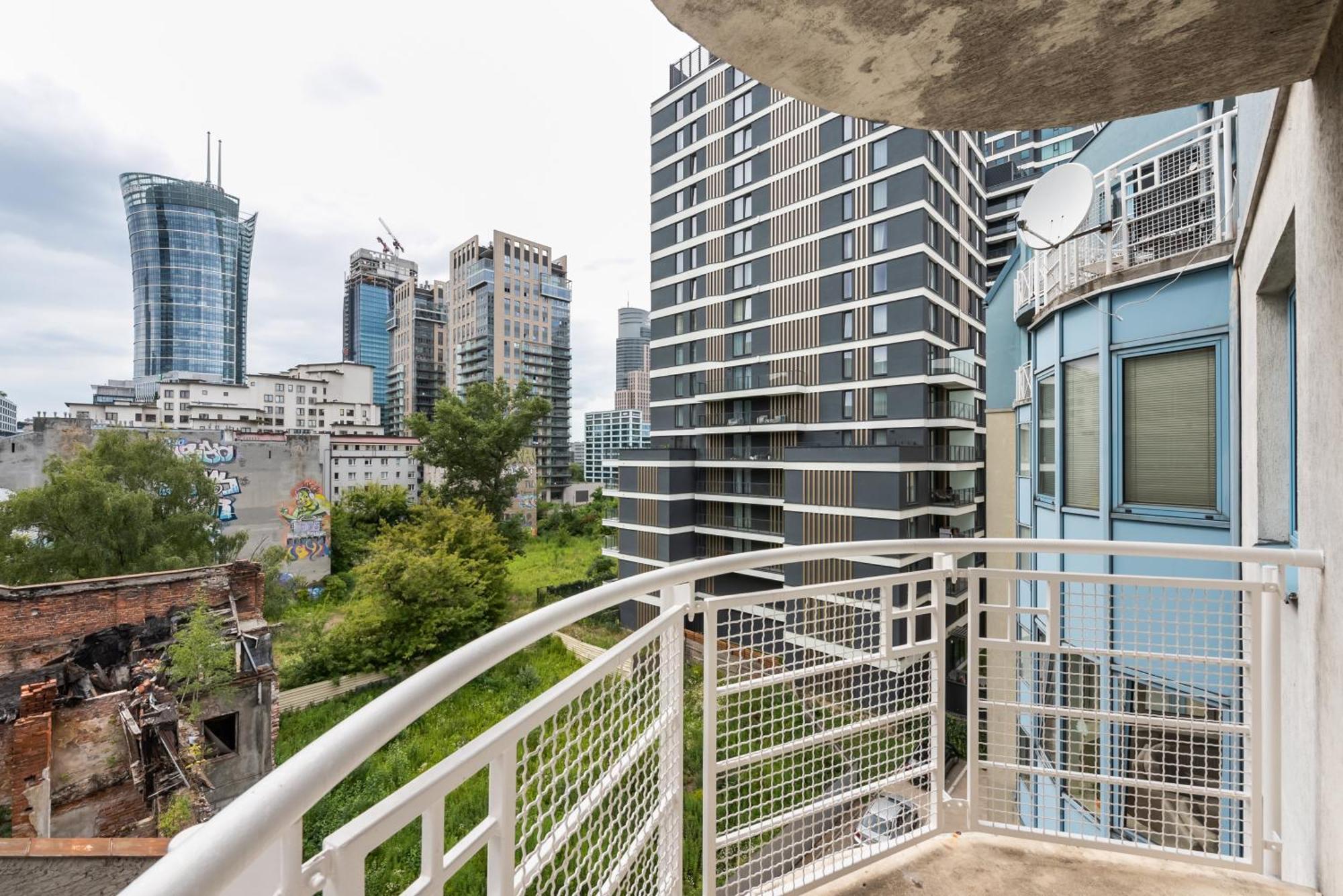 Apartment Wola Norblin Spacious