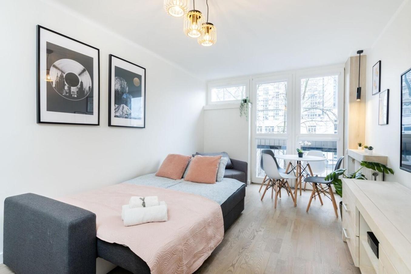 Toffee Center Apartment *