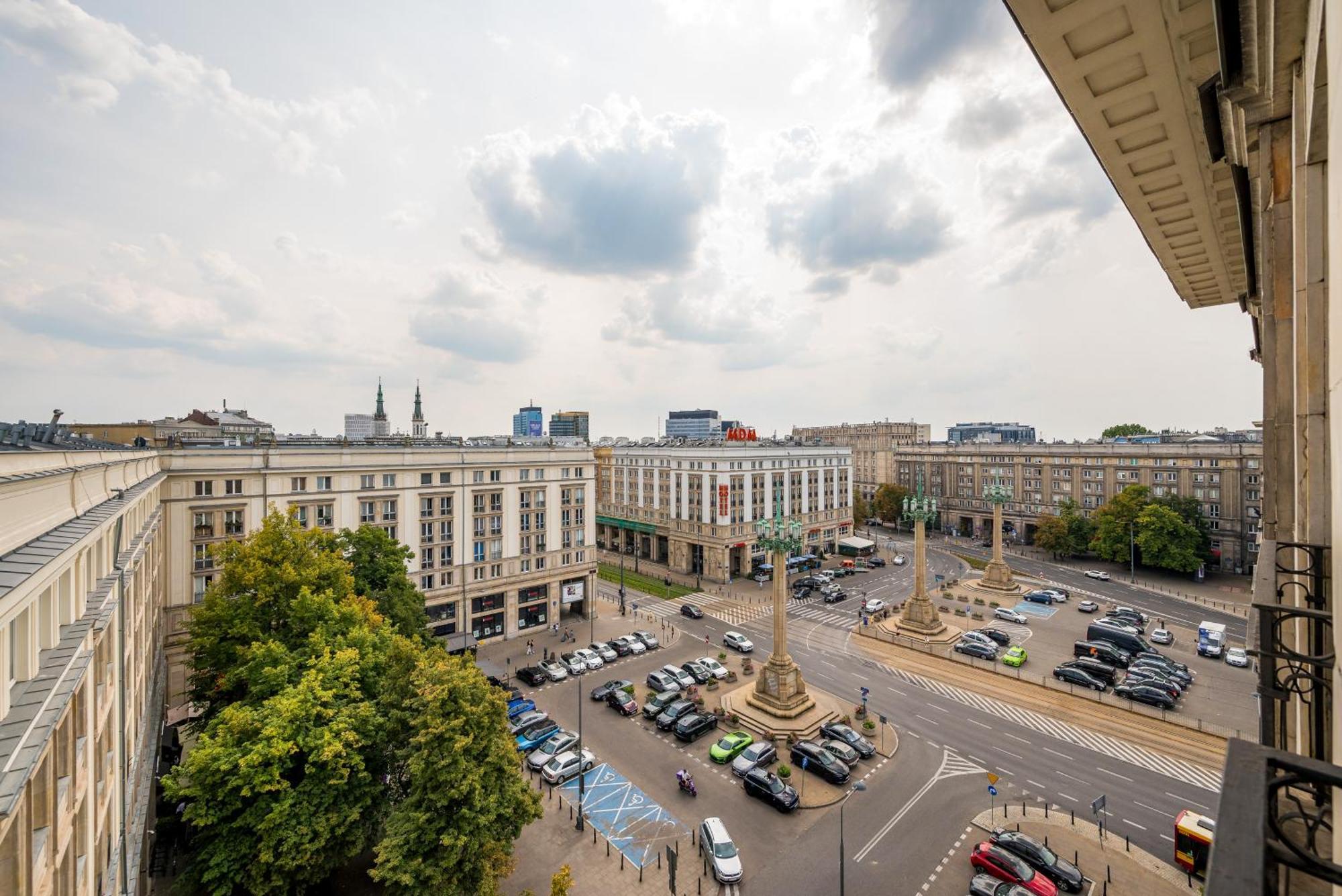 Plac Konstytucji Deluxe Apartment *
