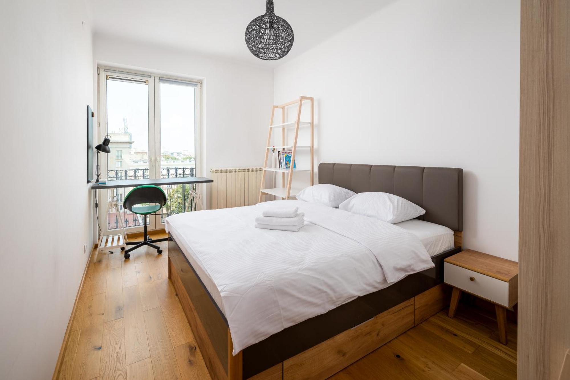Plac Konstytucji Deluxe Apartment *