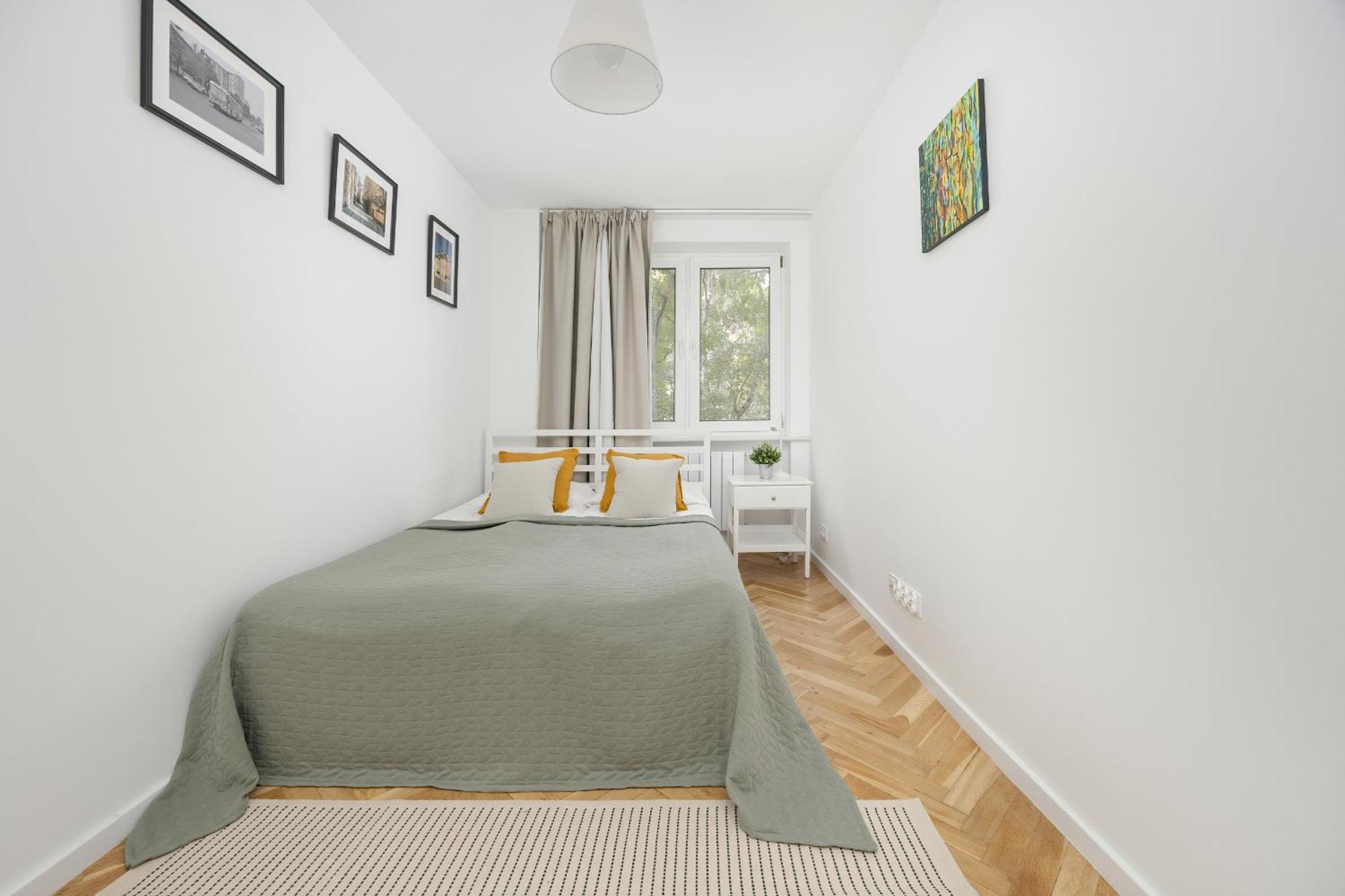Cozy In Downtown By Renters Apartment