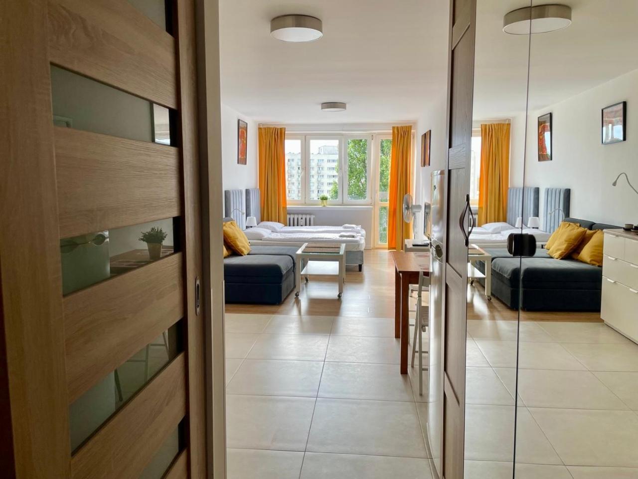 Labo Zoliborz Apartment Warsaw