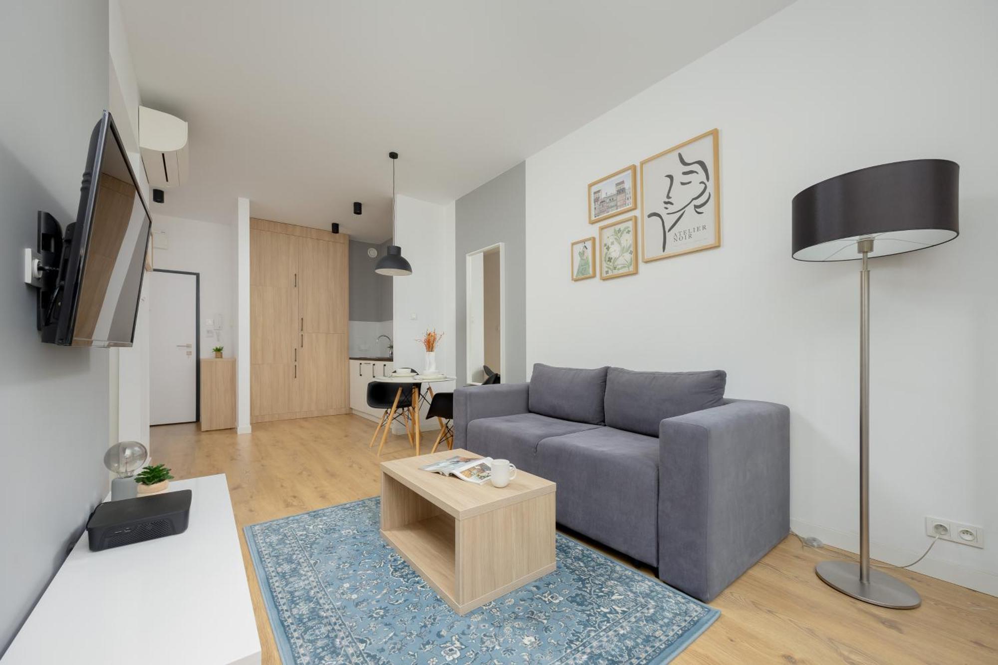 Wola Pet-friendly With Ac Slawinska By Renters Apartament Warszawa