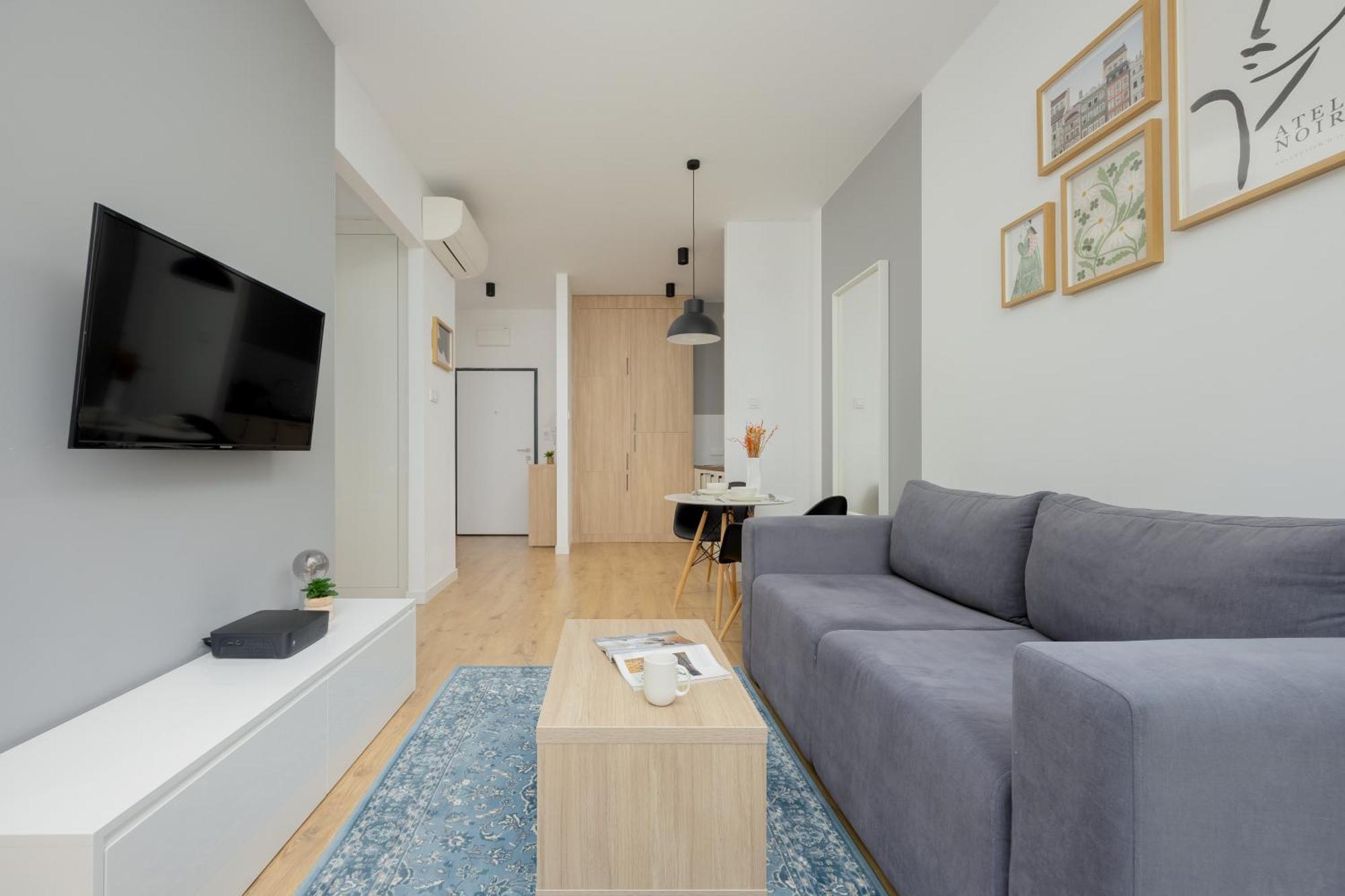 Wola Pet-friendly With Ac Slawinska By Renters Apartament