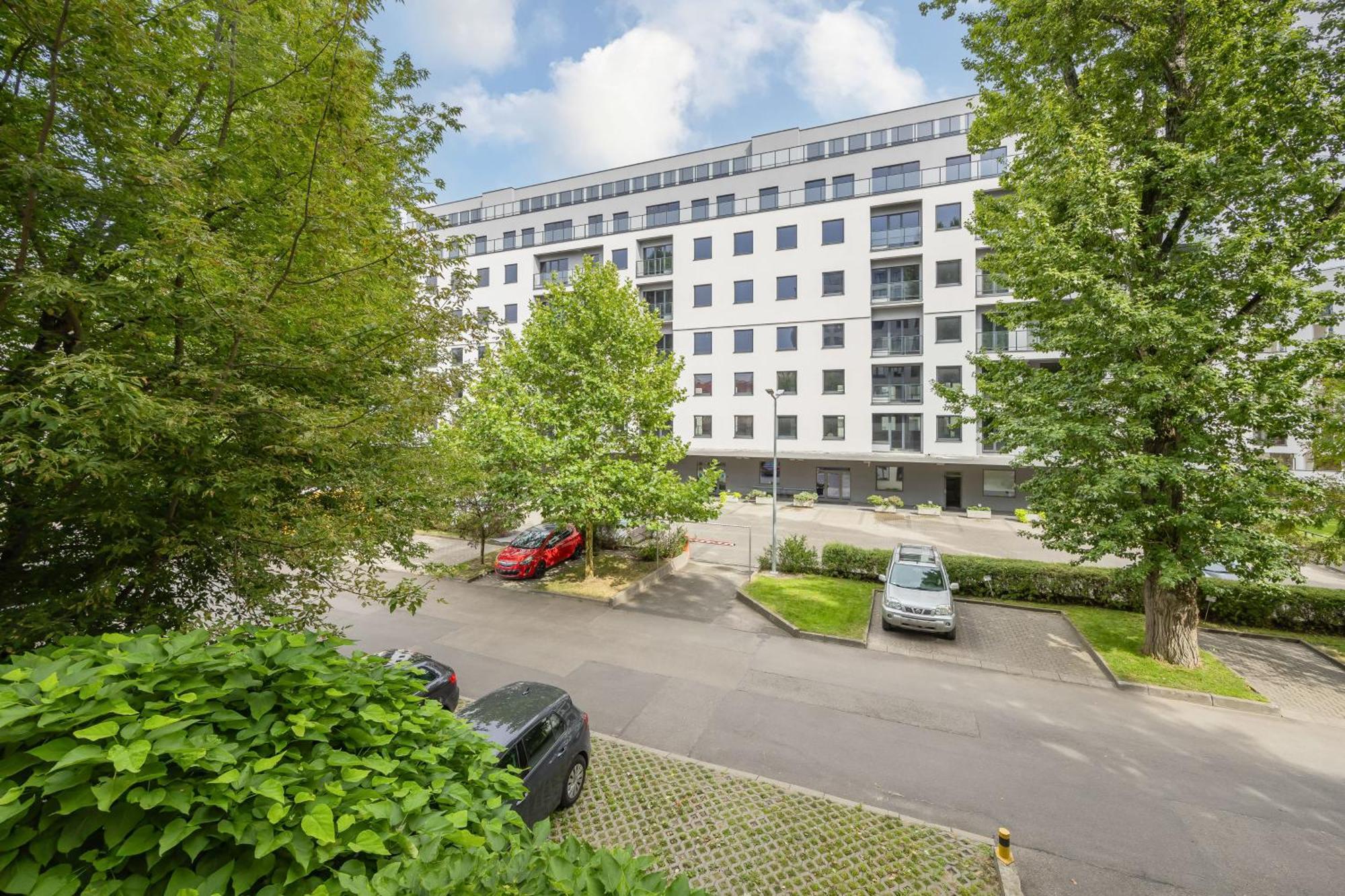 Wola Pet-friendly With Ac Slawinska By Renters Apartament *