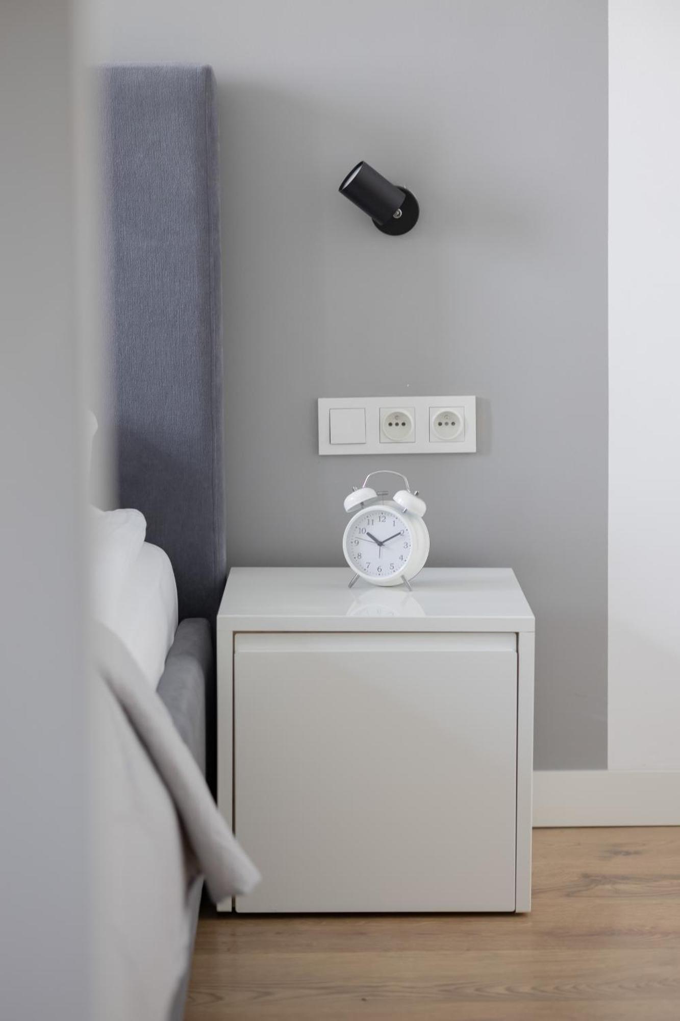 Wola Pet-friendly With Ac Slawinska By Renters Apartament Warszawa