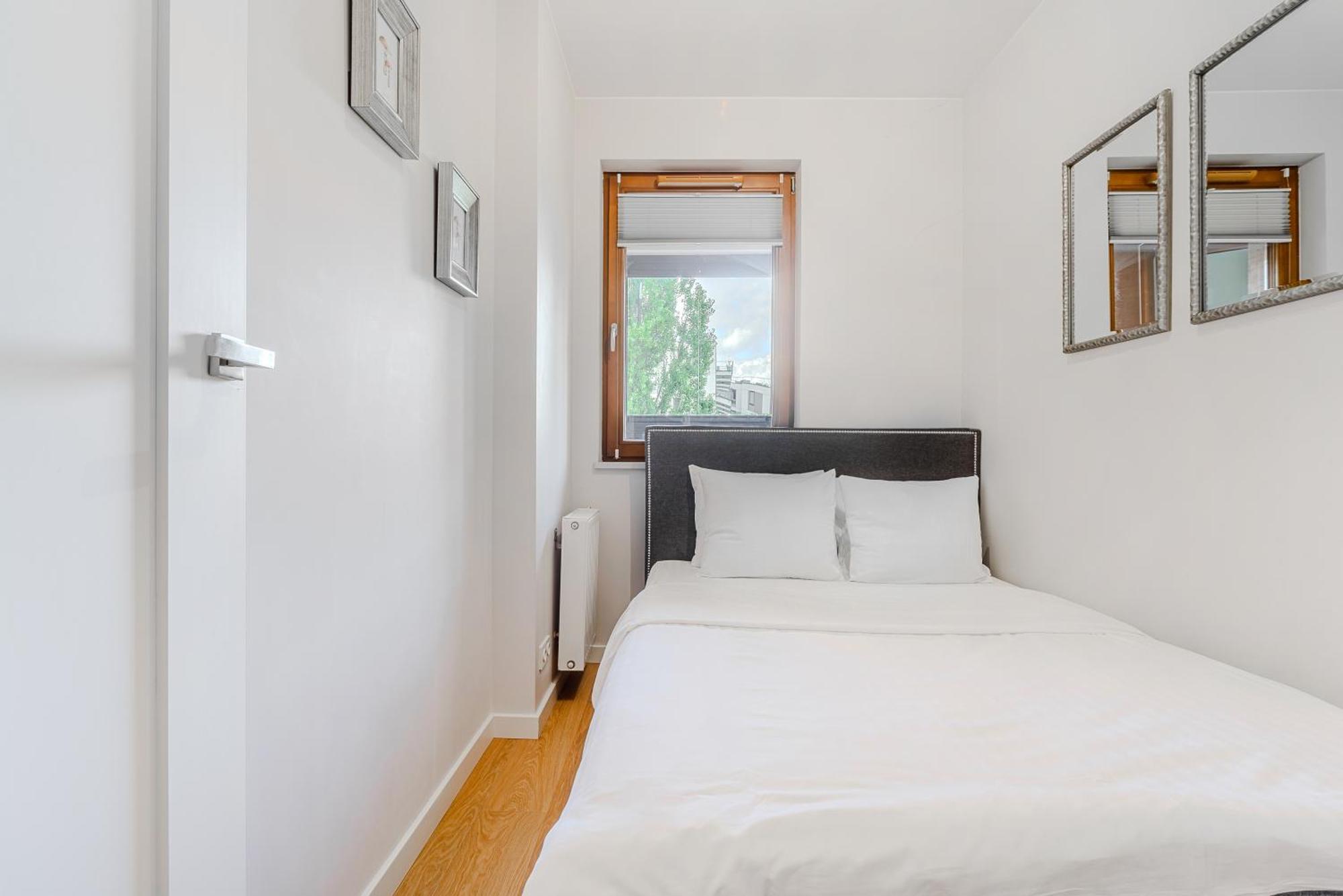 Apartment Premium On Browary Warszawskie With Parking & Balcony *