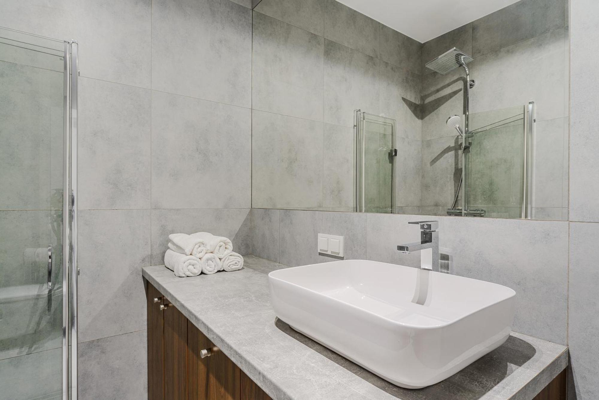 Apartment Premium On Browary Warszawskie With Parking & Balcony