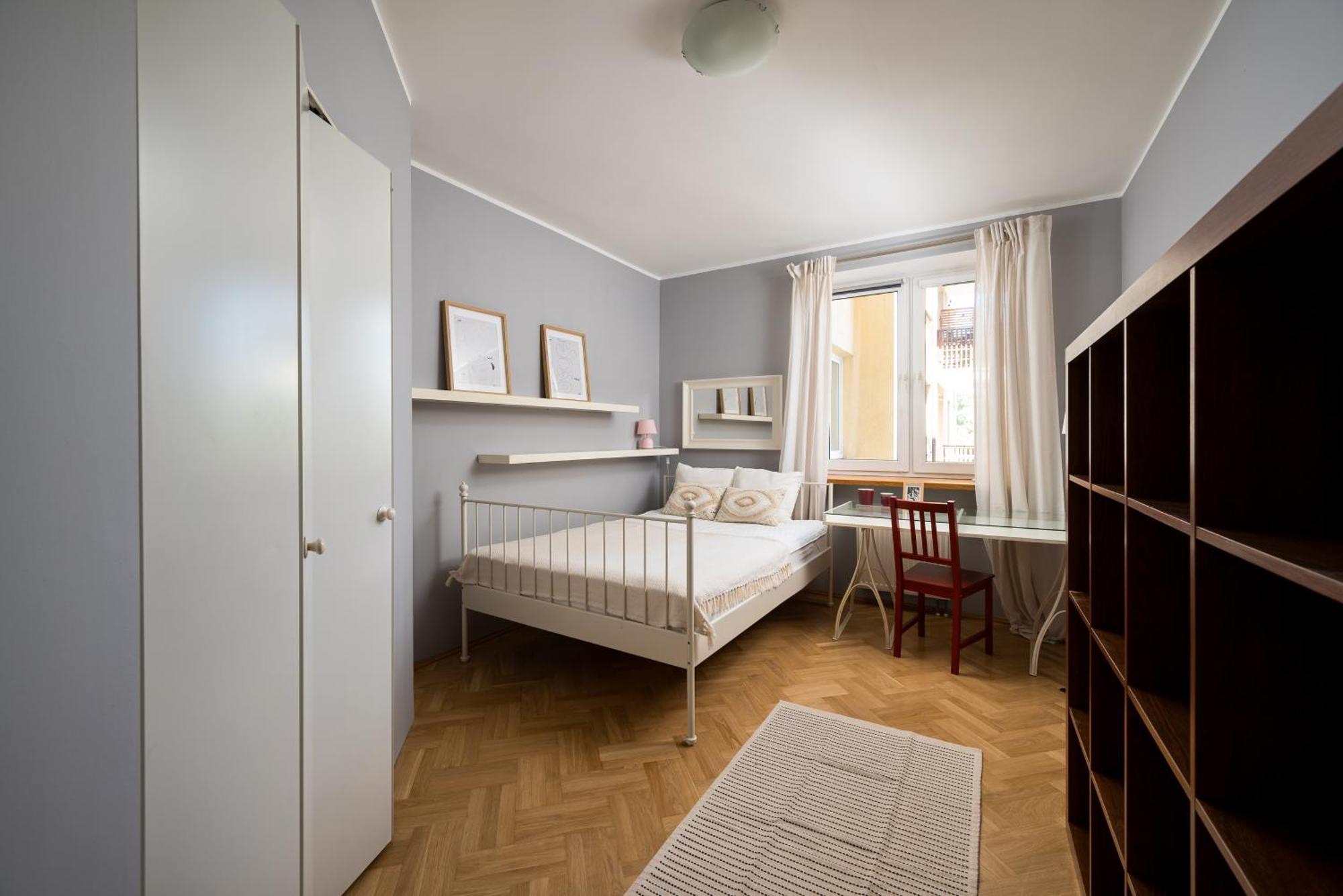 Praga Poludnie Spacious *
