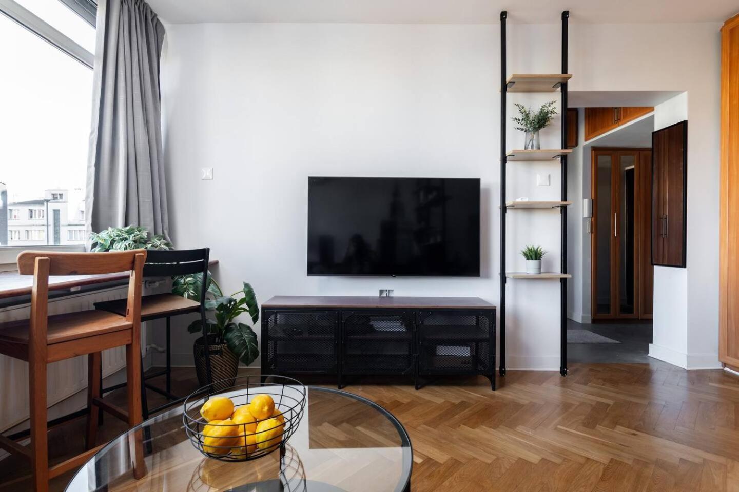 Sunbeam Centre Metro Politechnika Apartamento *