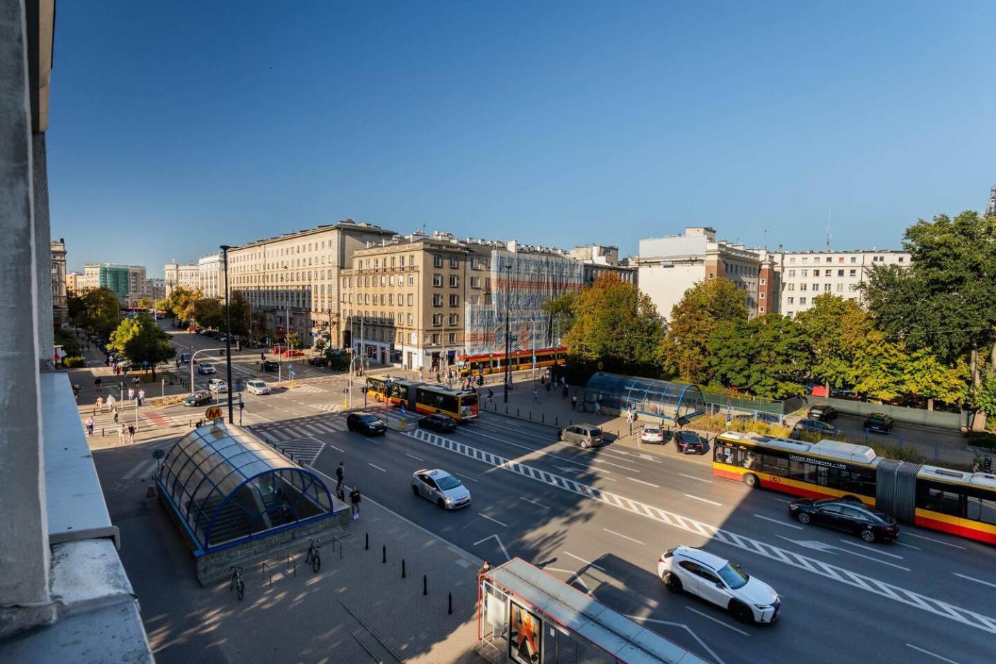 Sunbeam Centre Metro Politechnika Varsóvia