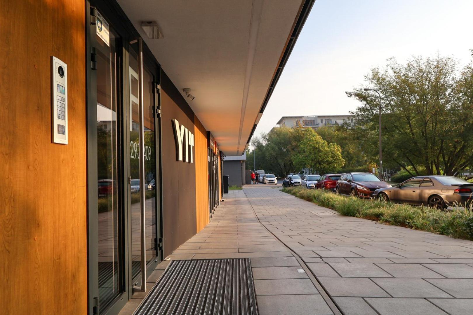Apartament Premium Klobucka Airport