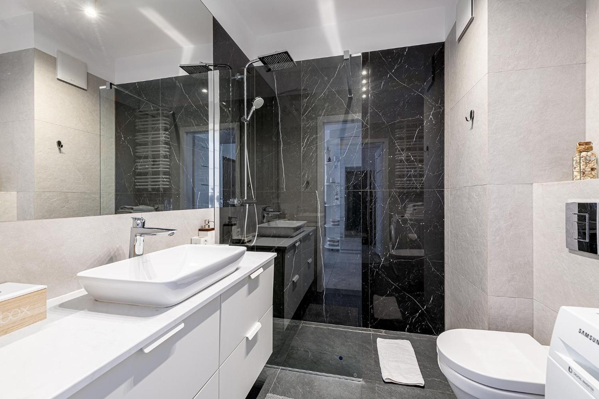 Rentplanet - Sierakowskiego Apartment Warsaw
