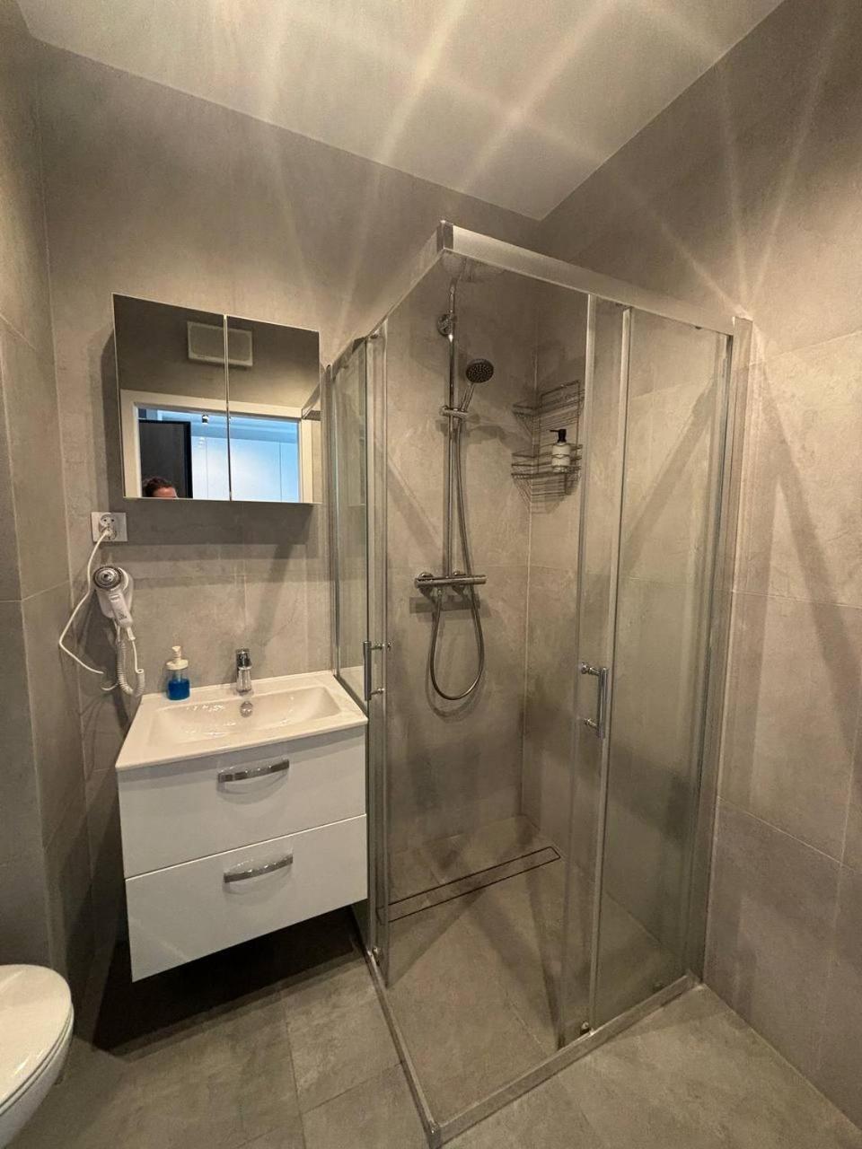 Căn hộ Escape A44 *