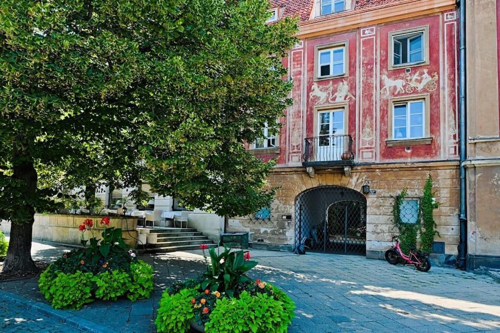 Urbannestgroup - Old Town - Stare - Freta 50 *