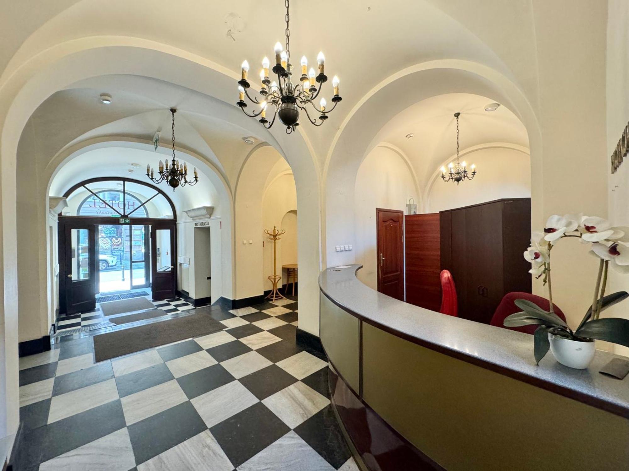 Mazowiecki Wow Hotel *