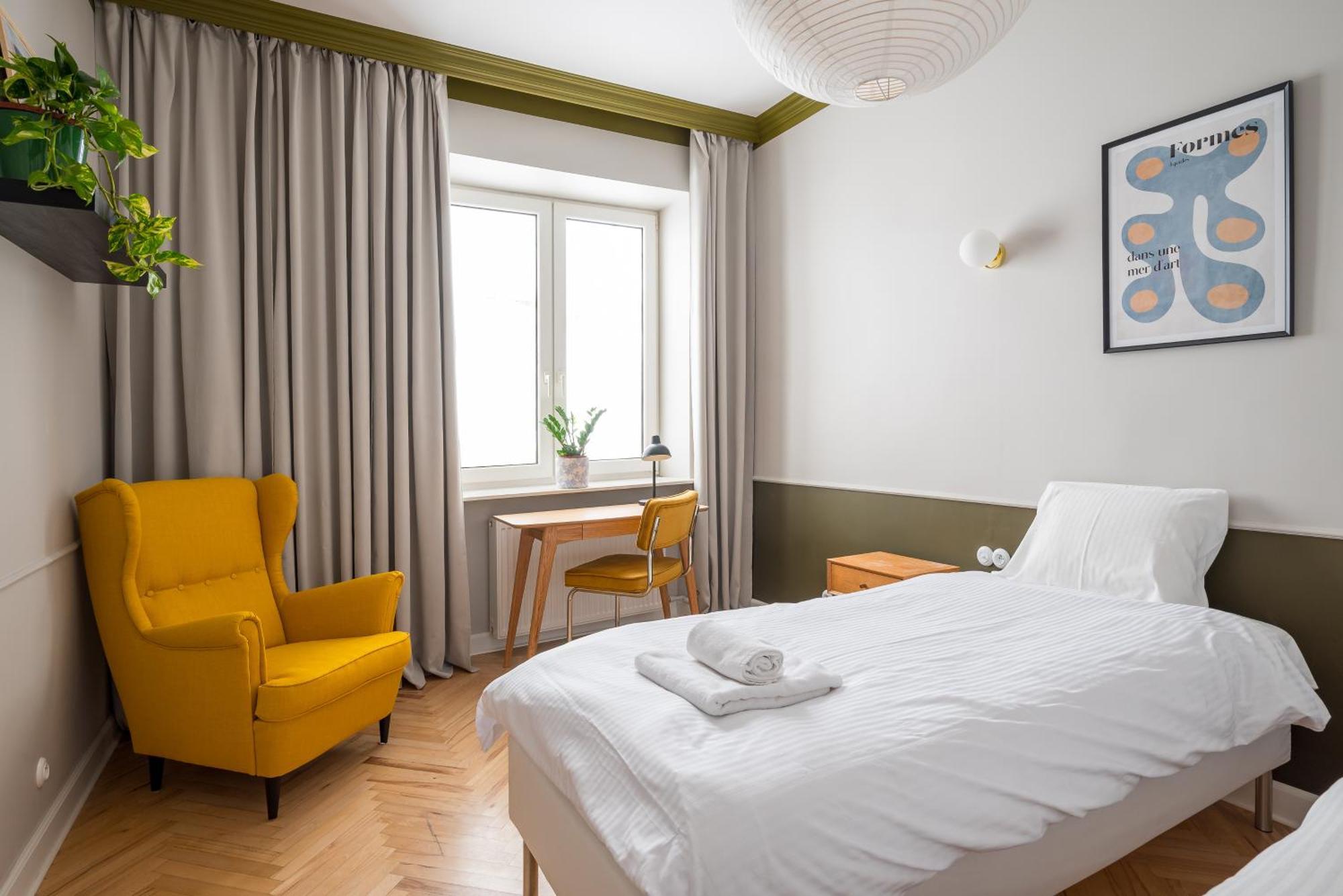 Căn hộ Hala Mirowska Spacious Warsaw