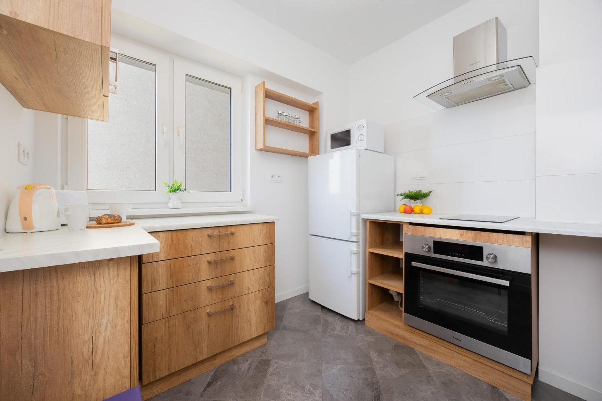 Cosy With Smart Tv By Renters Apartment Warsaw