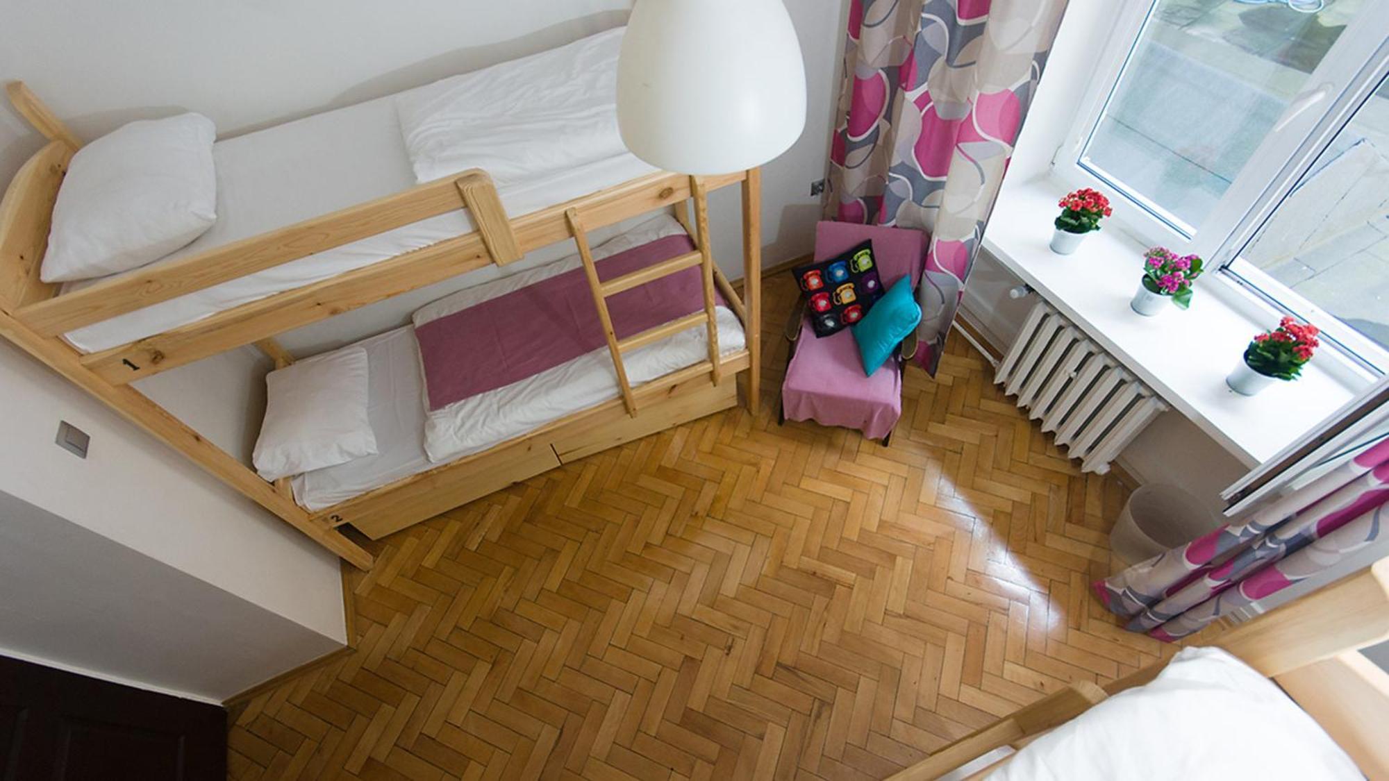 Helvetia - Private In Center And Old Town Hostel Warszawa