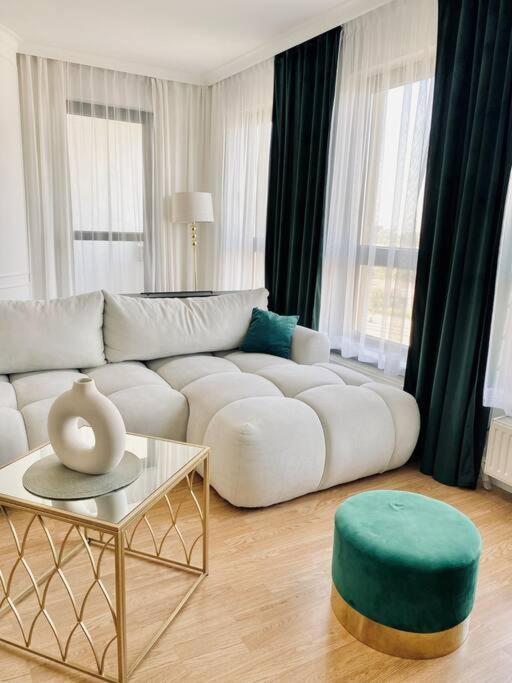 Apartment Elegancki Z Jedna Sypialnia Warsaw