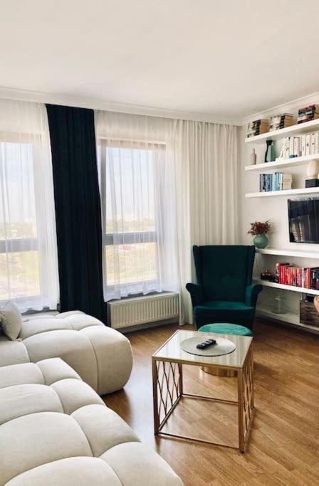 Elegancki Z Jedna Sypialnia Apartment