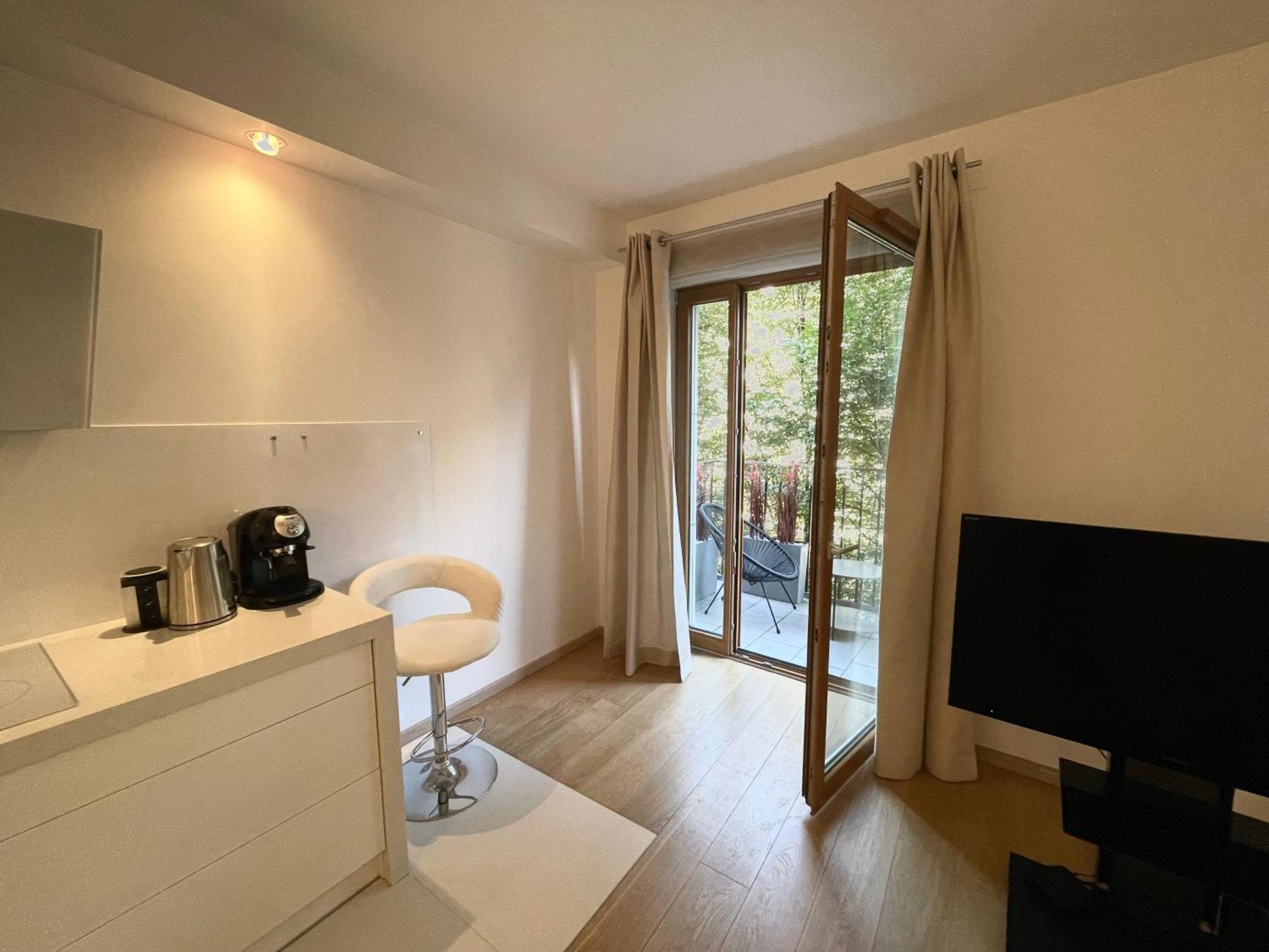 Luxury Prima Nowy świat Warszawa